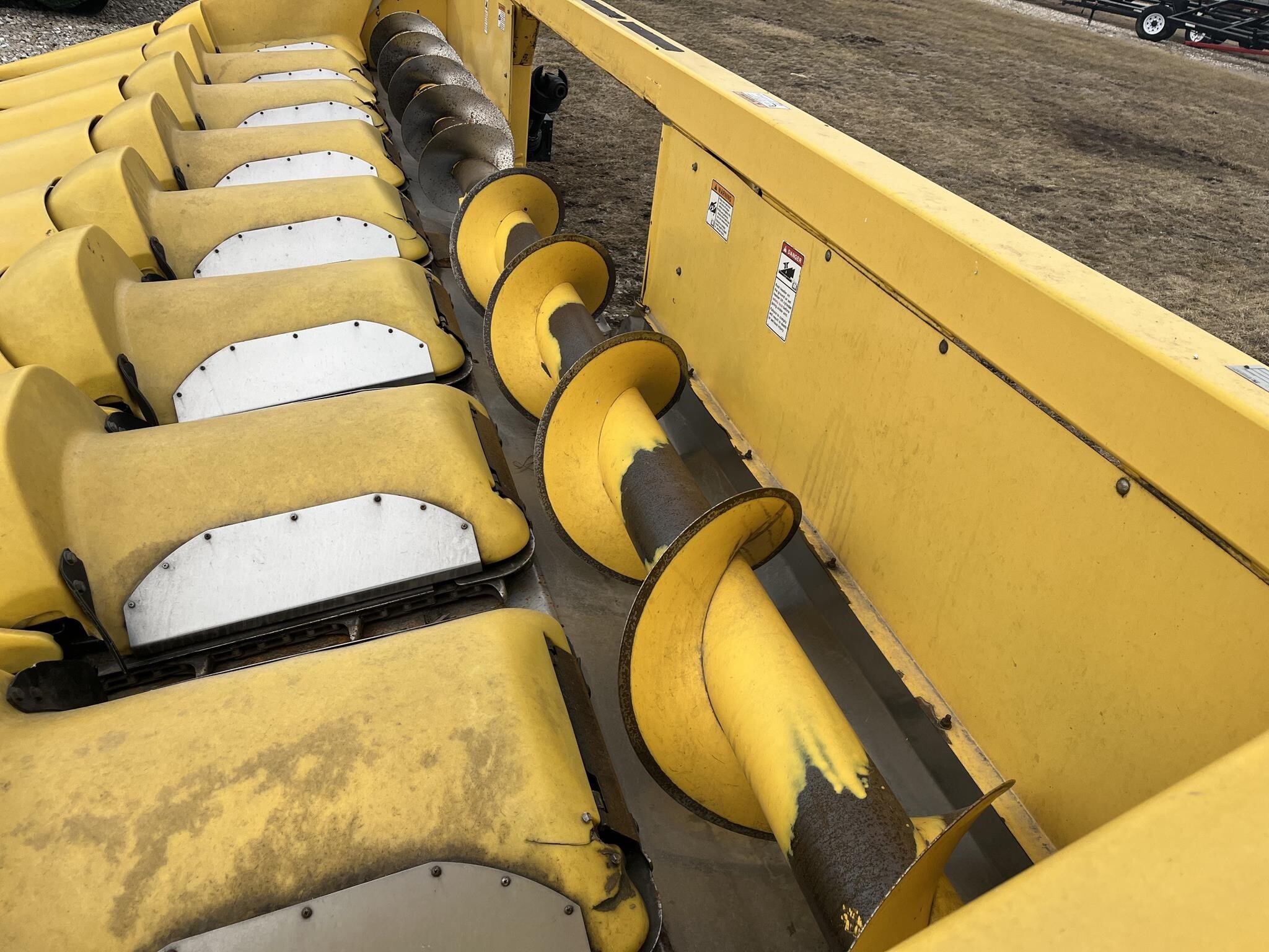 2013 New Holland 98D Corn Head