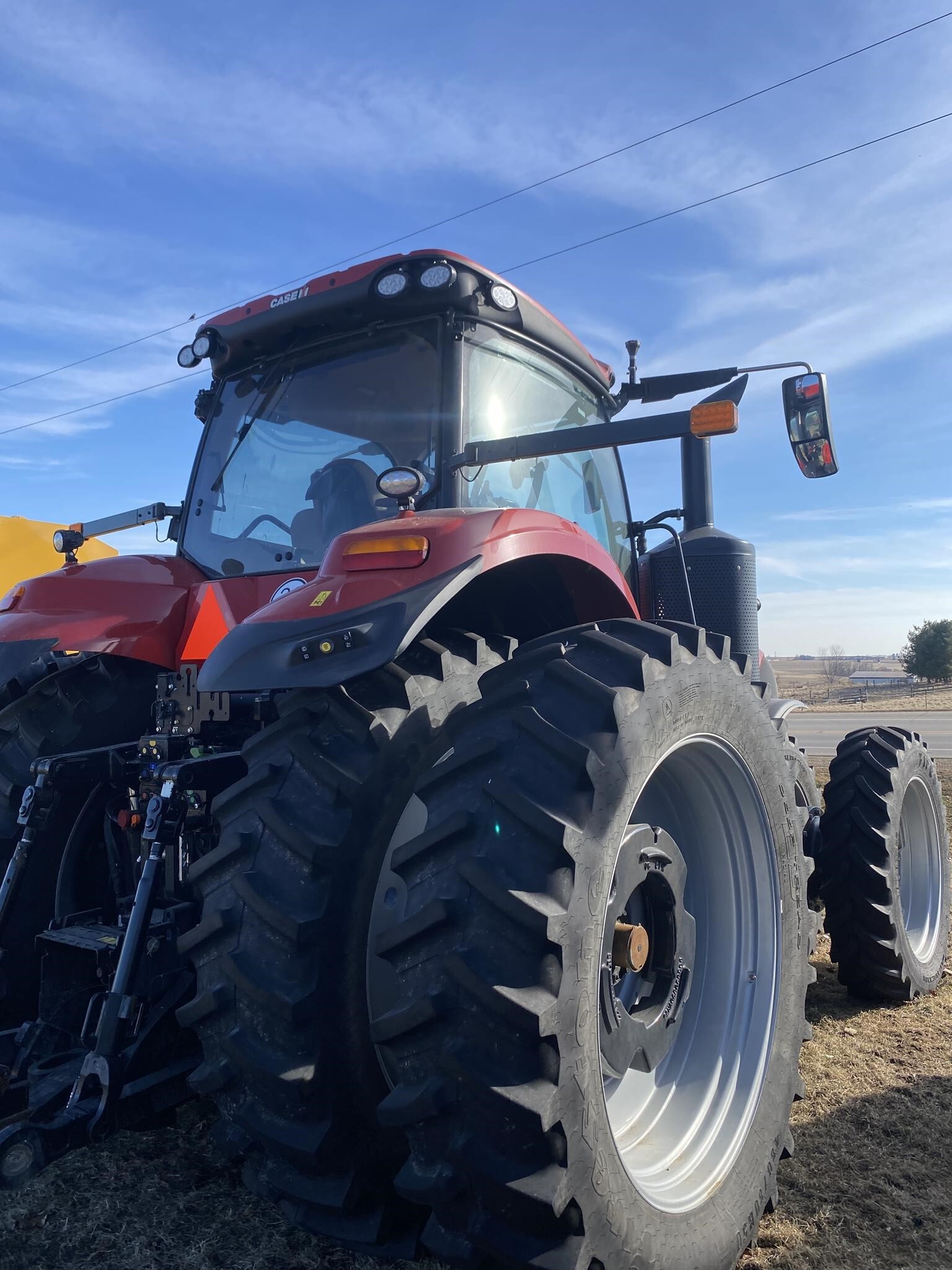 2025 Case IH MAGNUM 355 Tractor