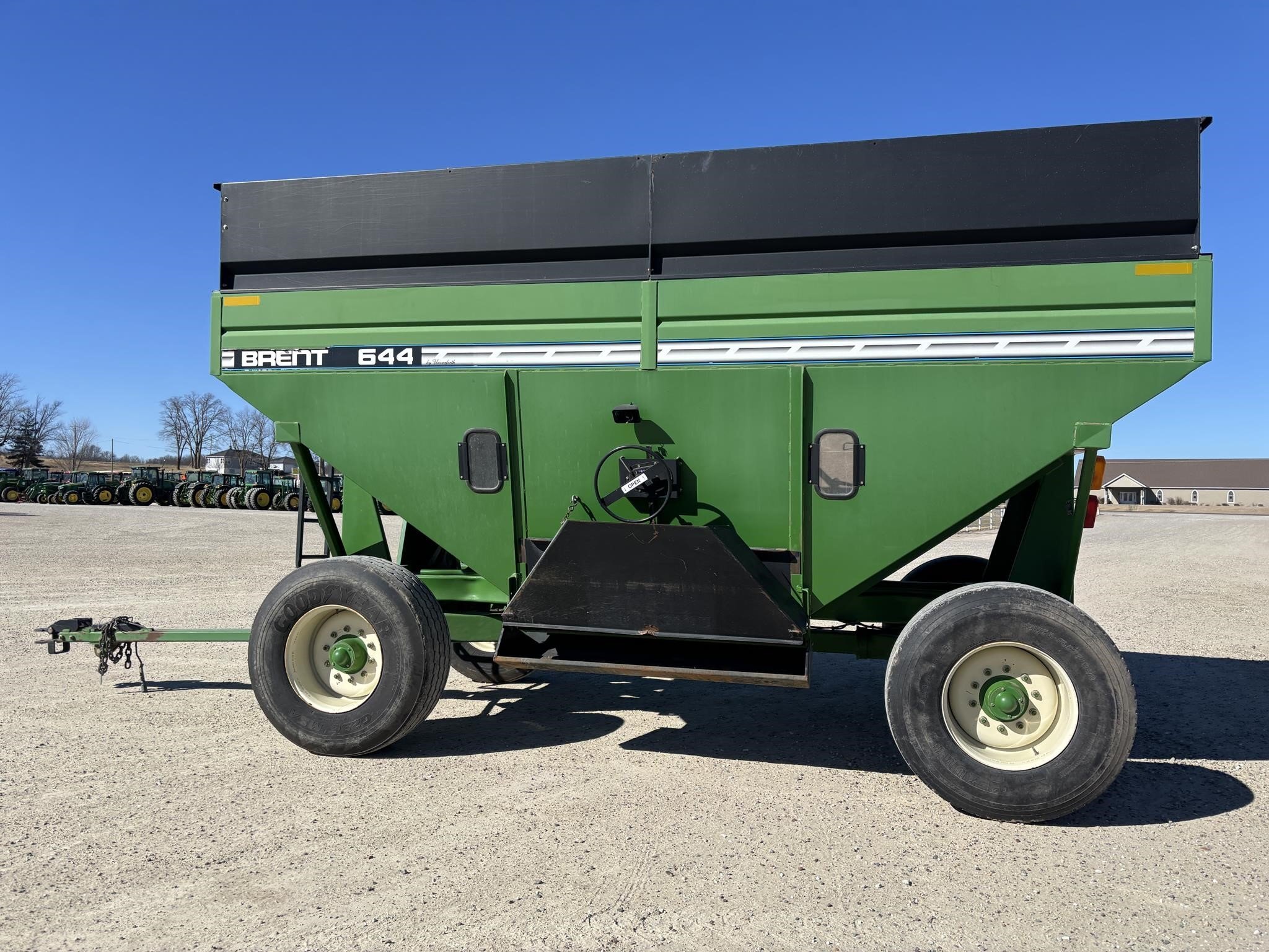 2004 Brent 644 Gravity Wagon
