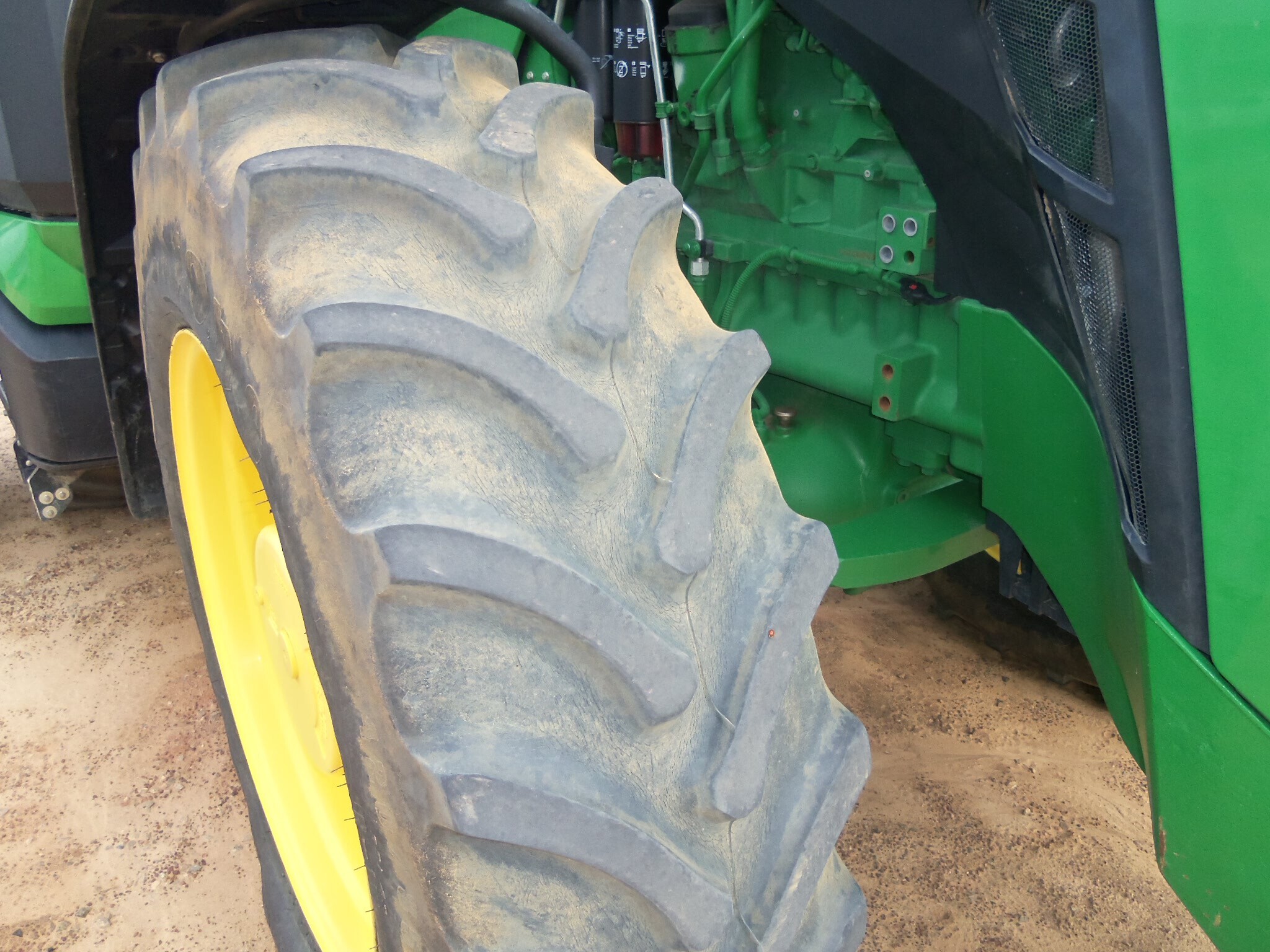 2023 John Deere 8R 310 Tractor
