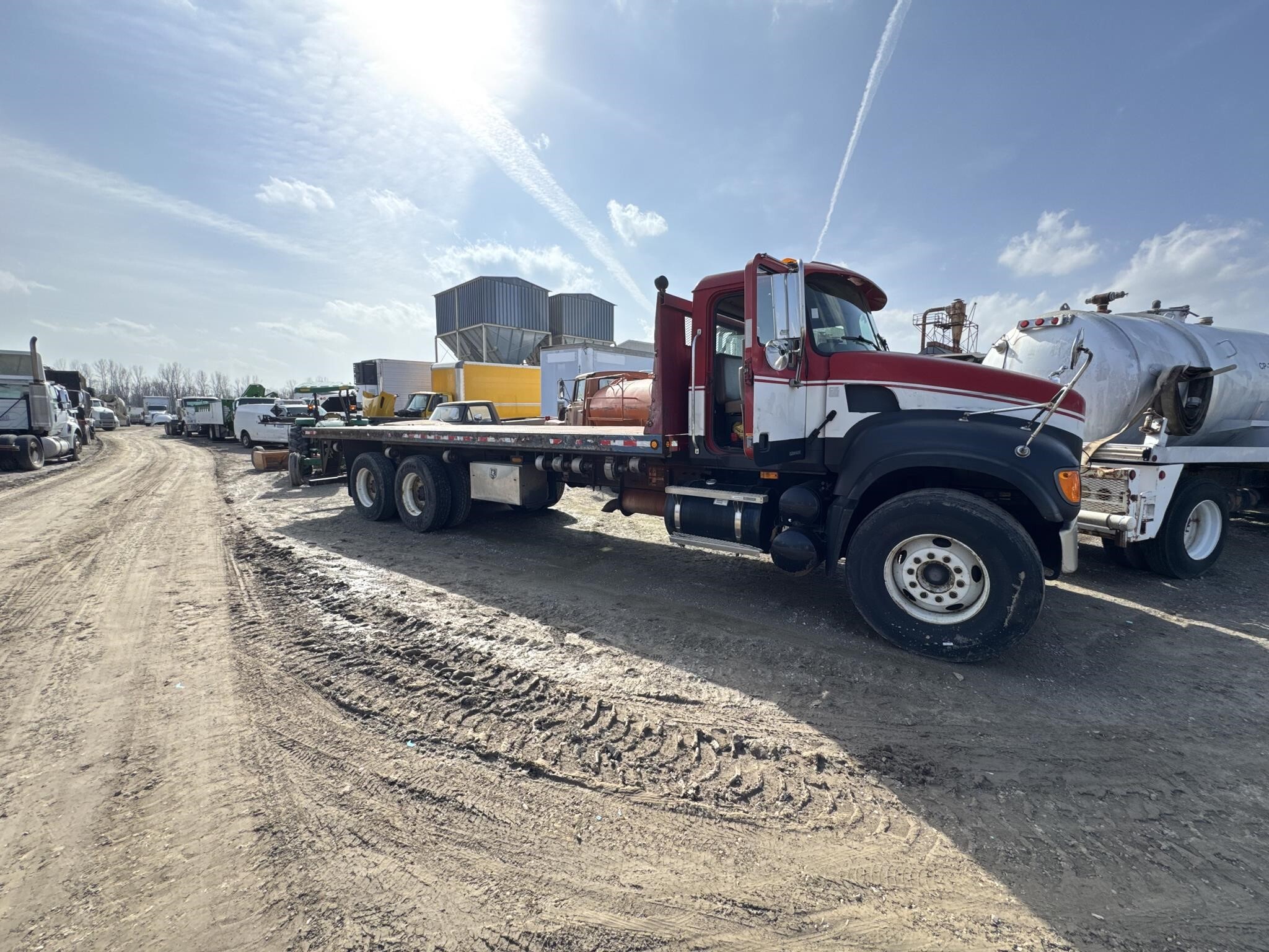 2007 Mack Granite CV713 Dump Trucks/Trailer