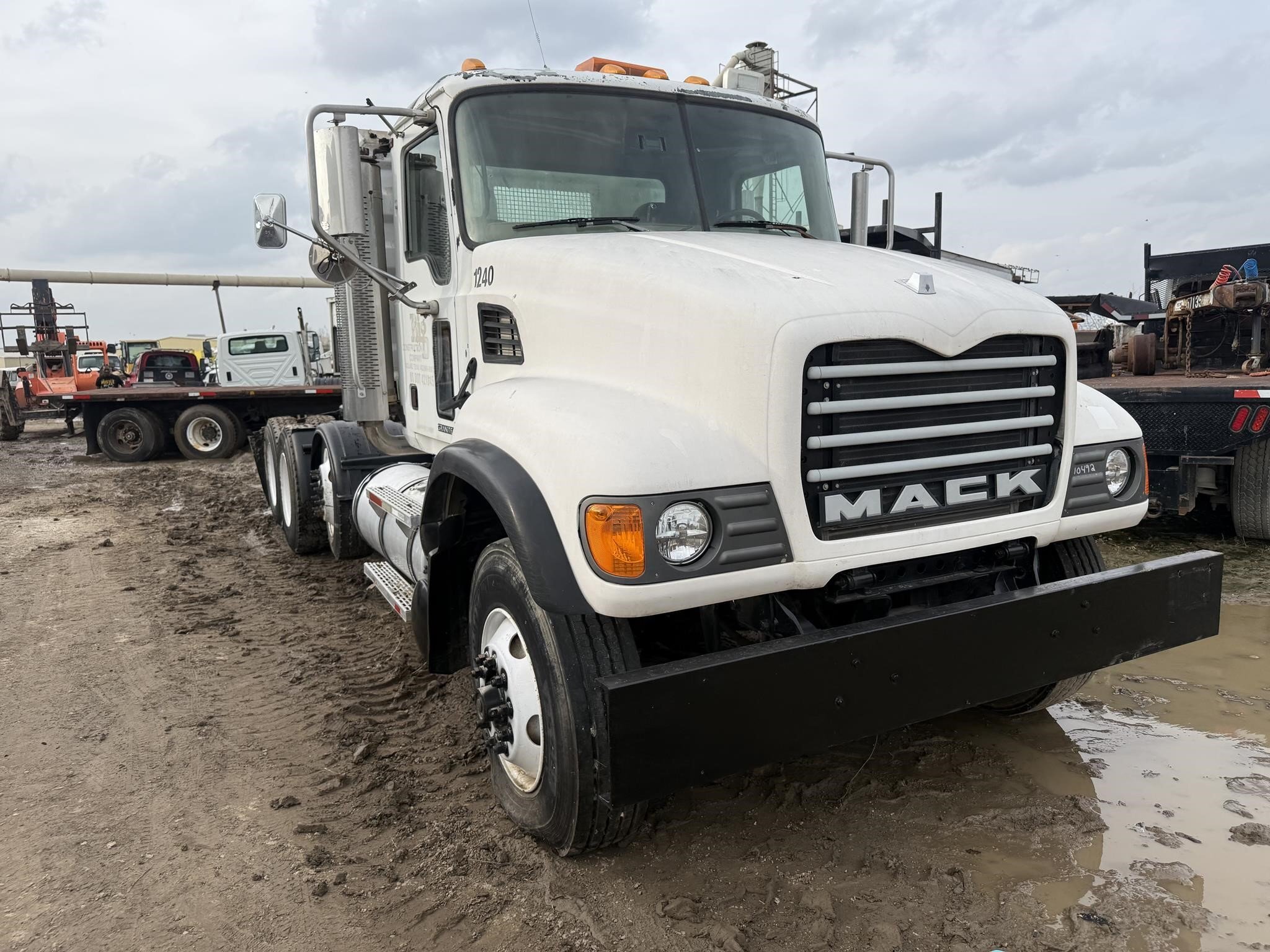 2005 Mack Granite CV713 Dump Trucks/Trailer