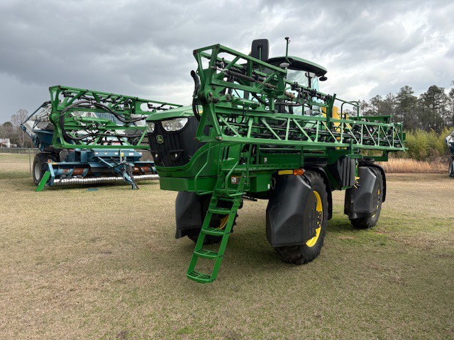 2024 John Deere R4023 Self-Propelled Sprayer
