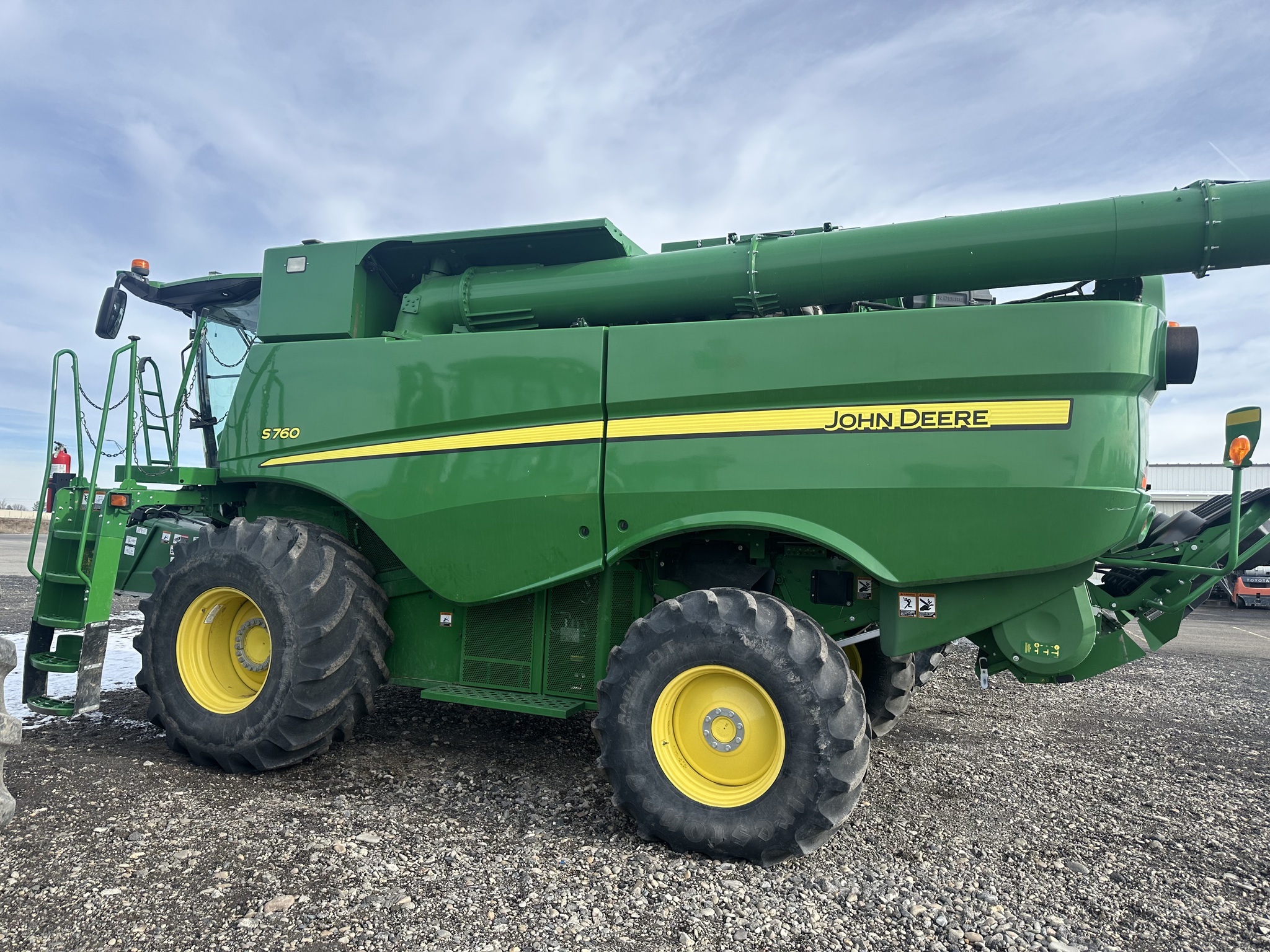 2020 John Deere S760 Combine