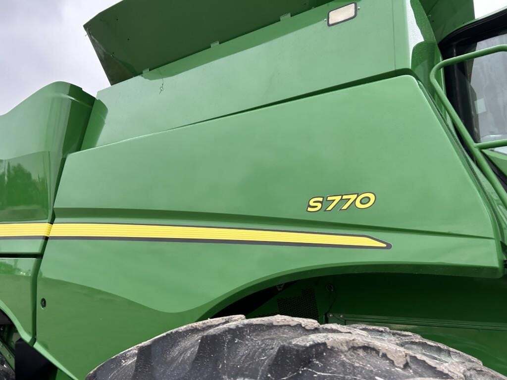 2018 John Deere S770 Combine