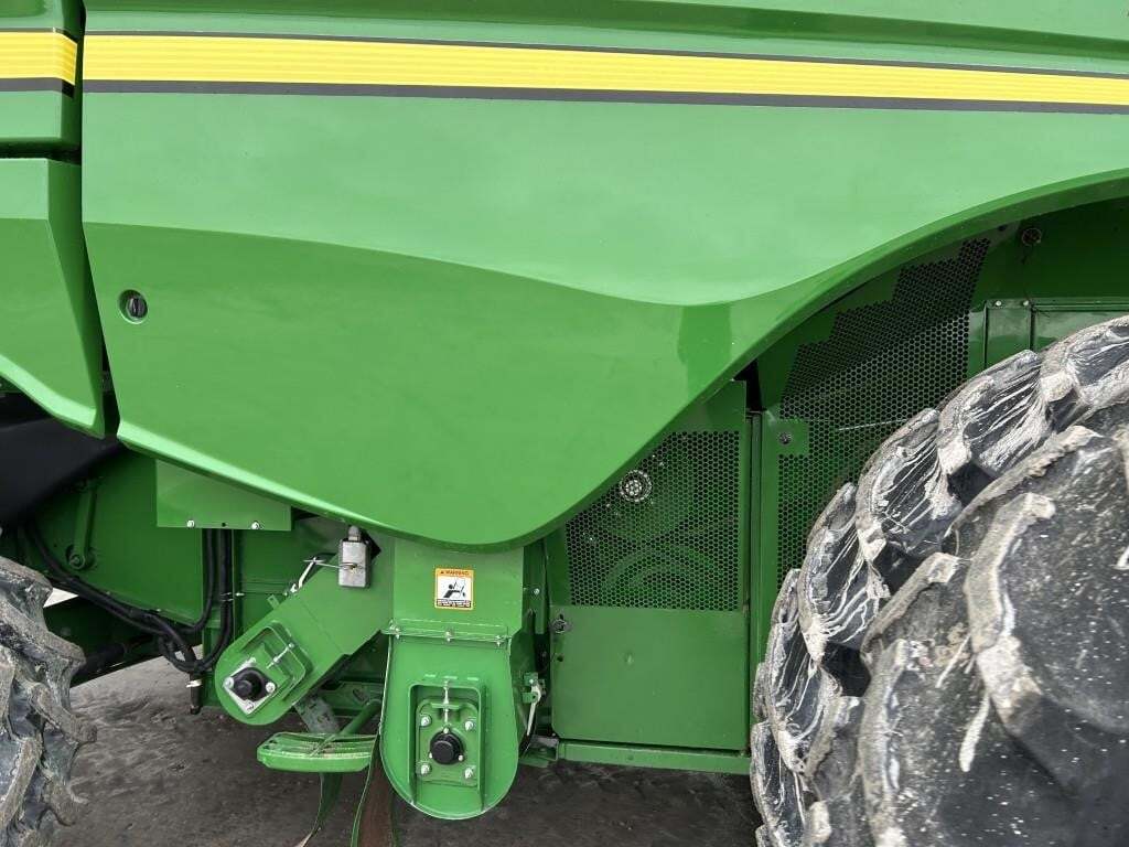 2018 John Deere S770 Combine