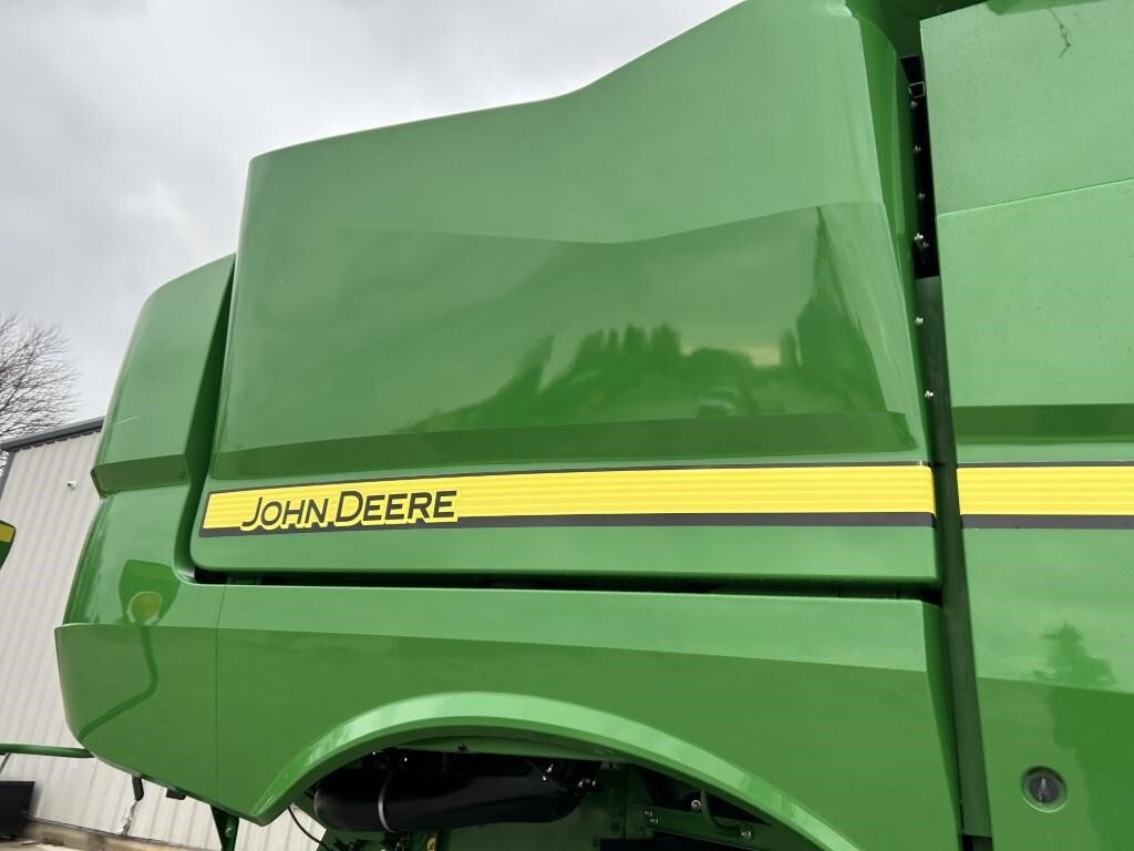 2018 John Deere S770 Combine