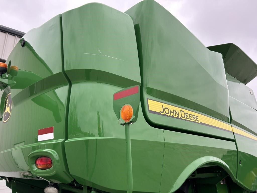 2018 John Deere S770 Combine