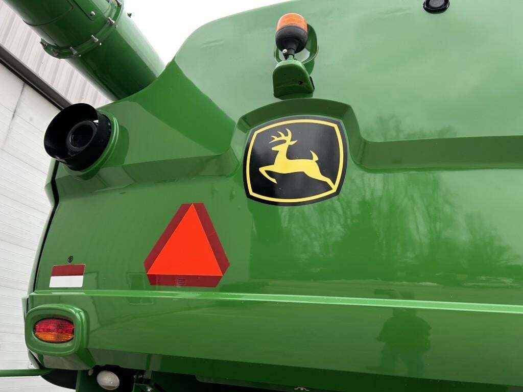 2018 John Deere S770 Combine
