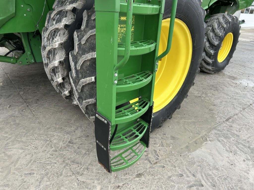 2018 John Deere S770 Combine