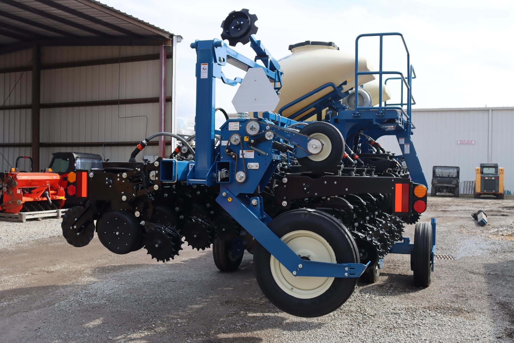 2026 Kinze 3605 Planter