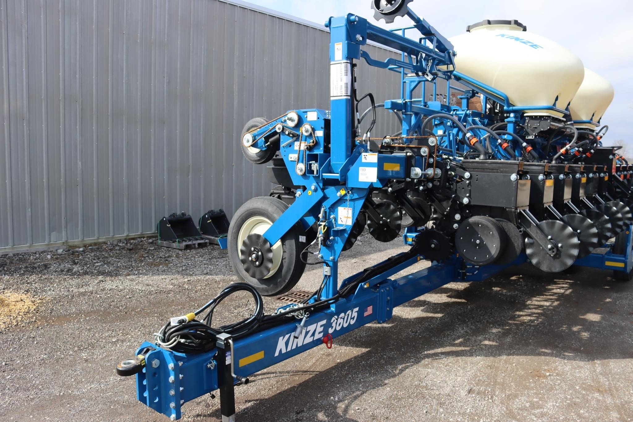 2026 Kinze 3605 Planter