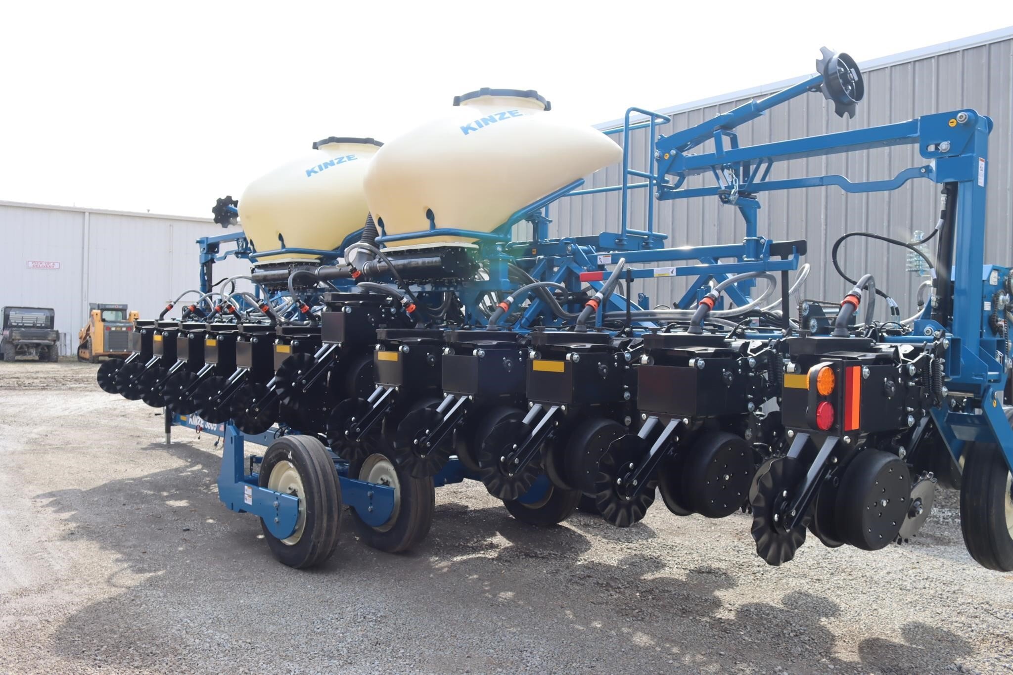 2026 Kinze 3605 Planter