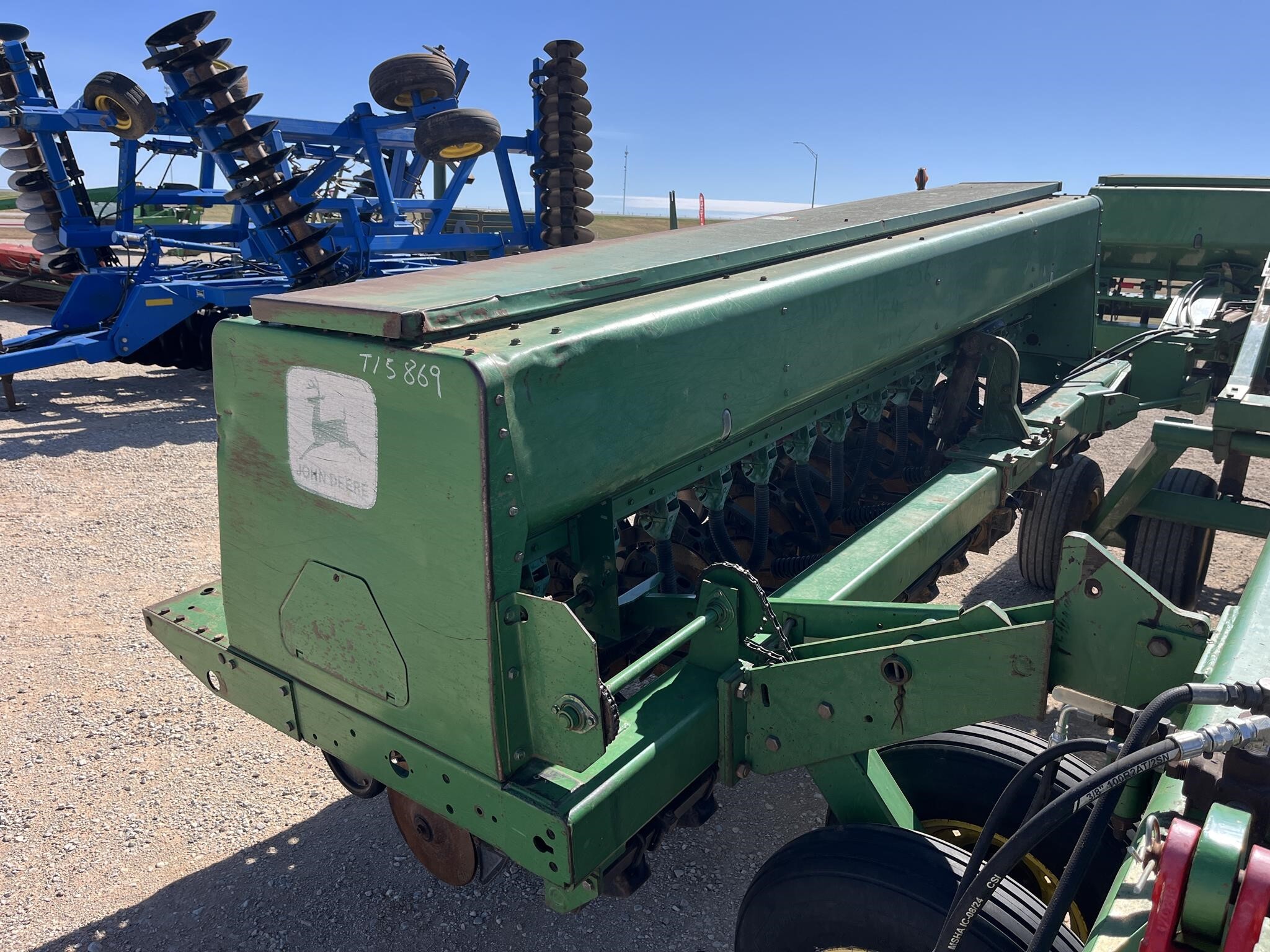1997 John Deere 455 Drill