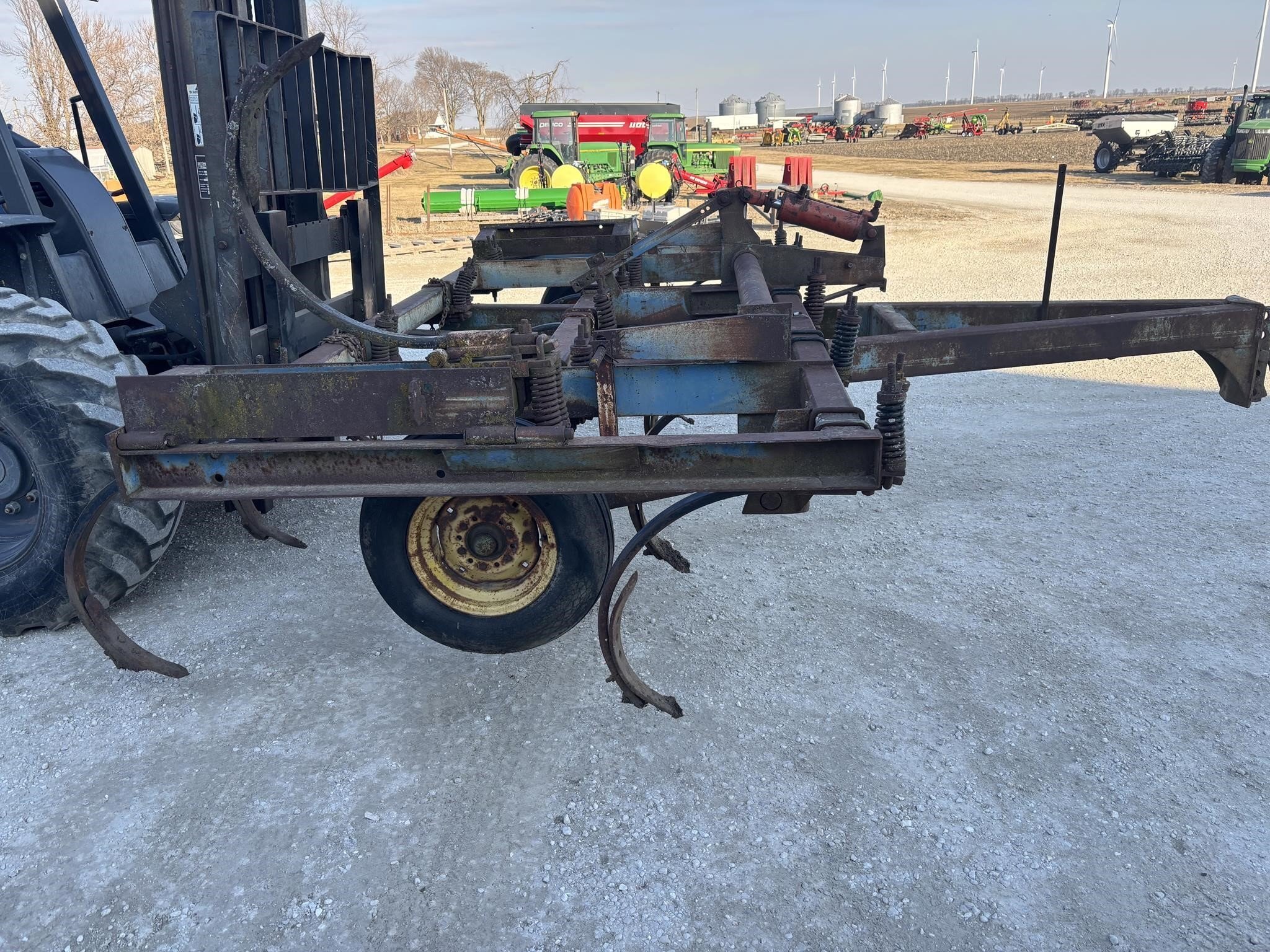  DMI Chizl Champ Chisel Plow