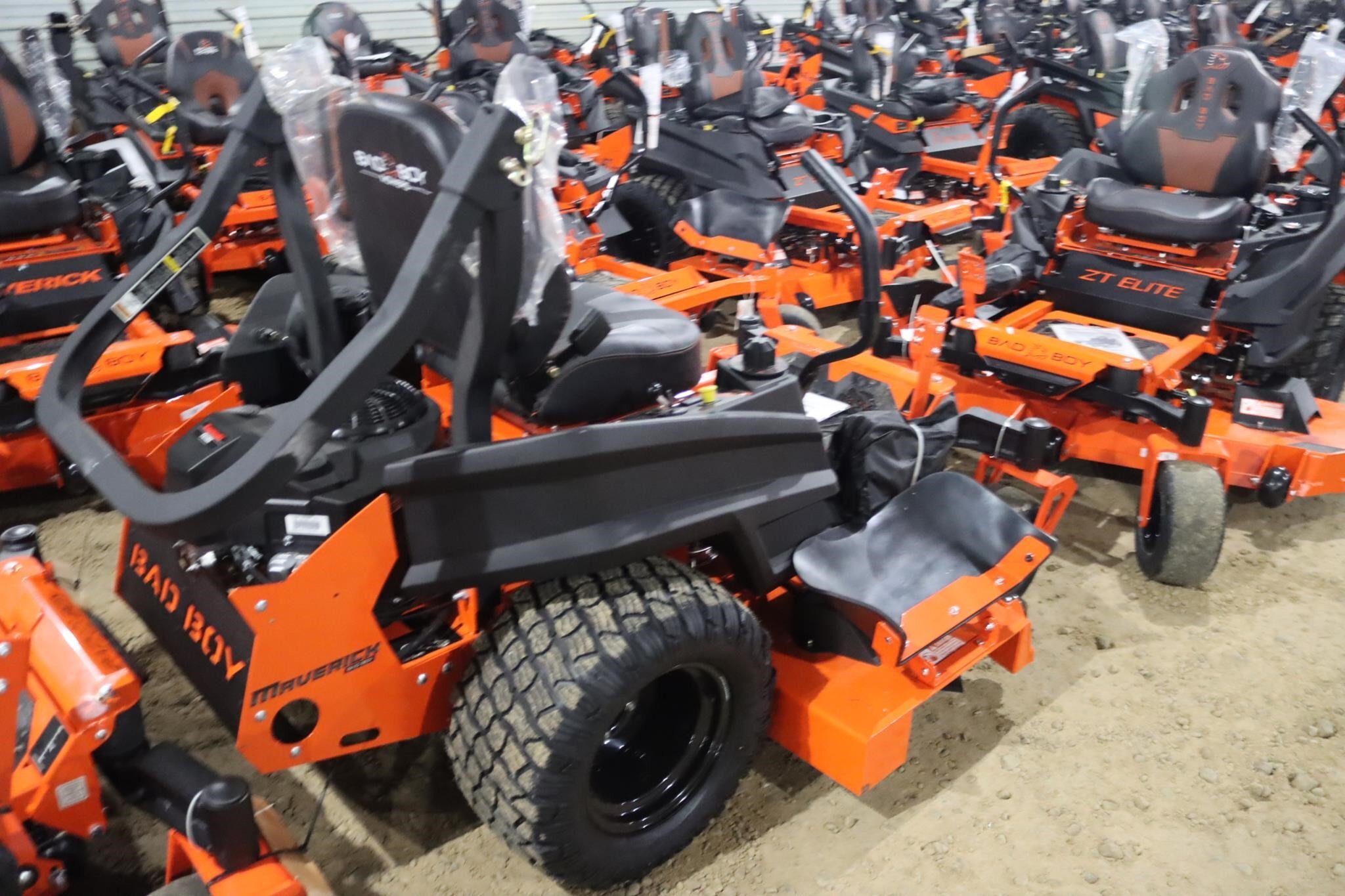 2025 Bad Boy MAVERICK 6000 Lawn Mower