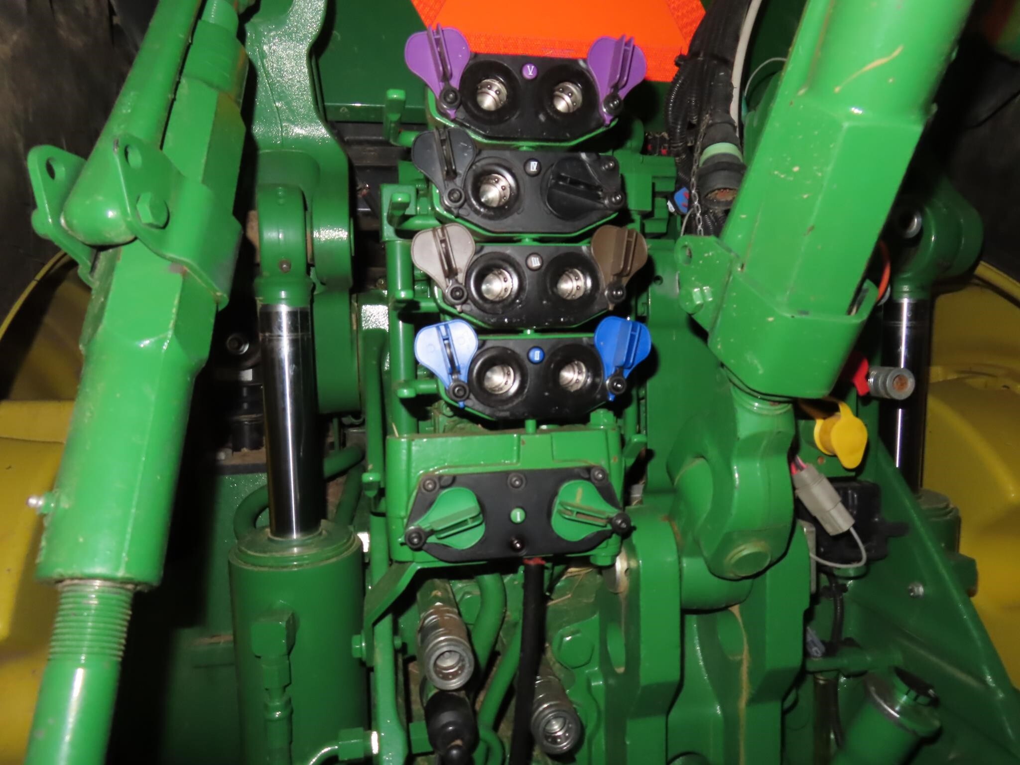 2022 John Deere 8R 410 Tractor