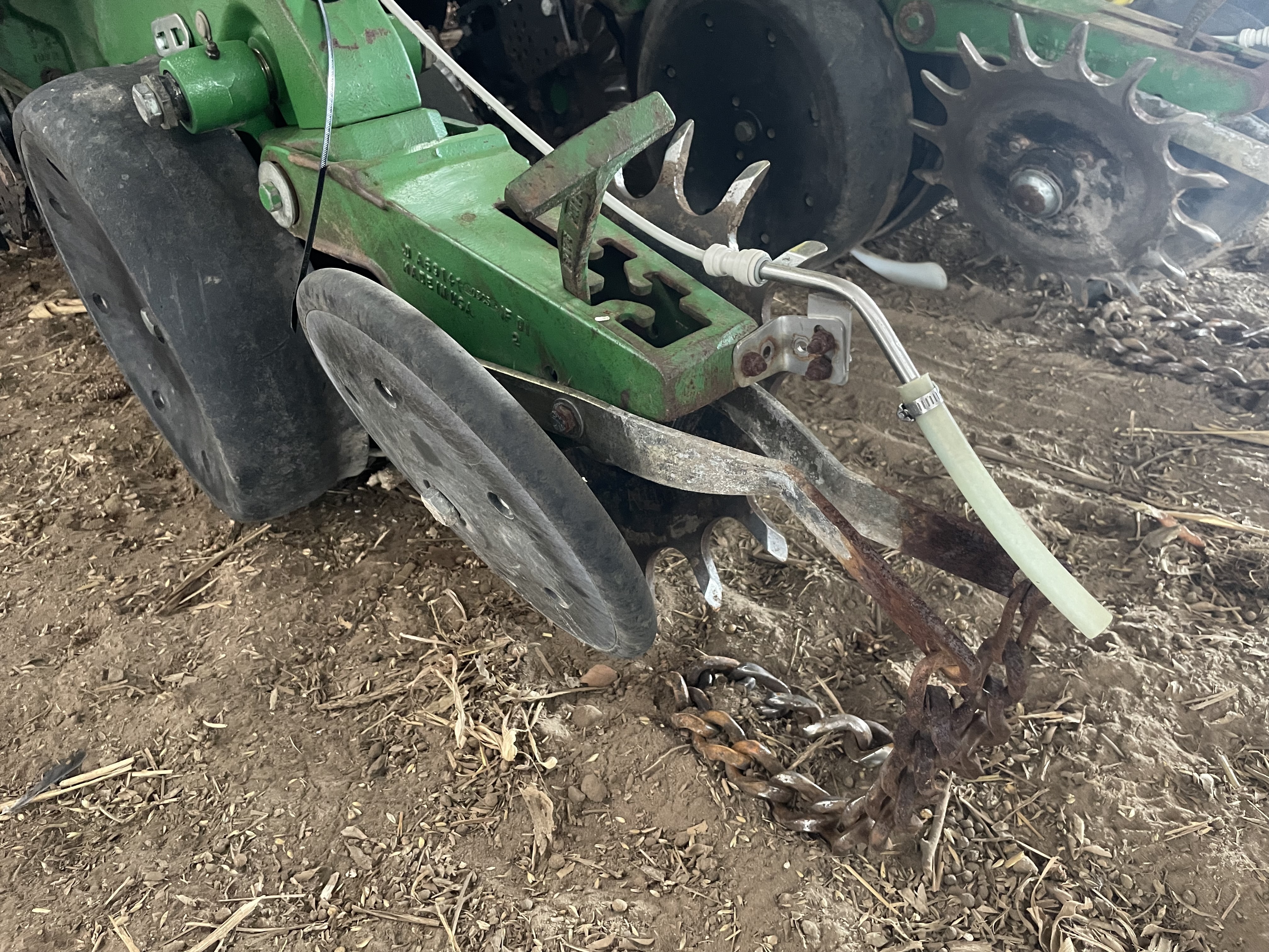 2005 John Deere 1760 Planter