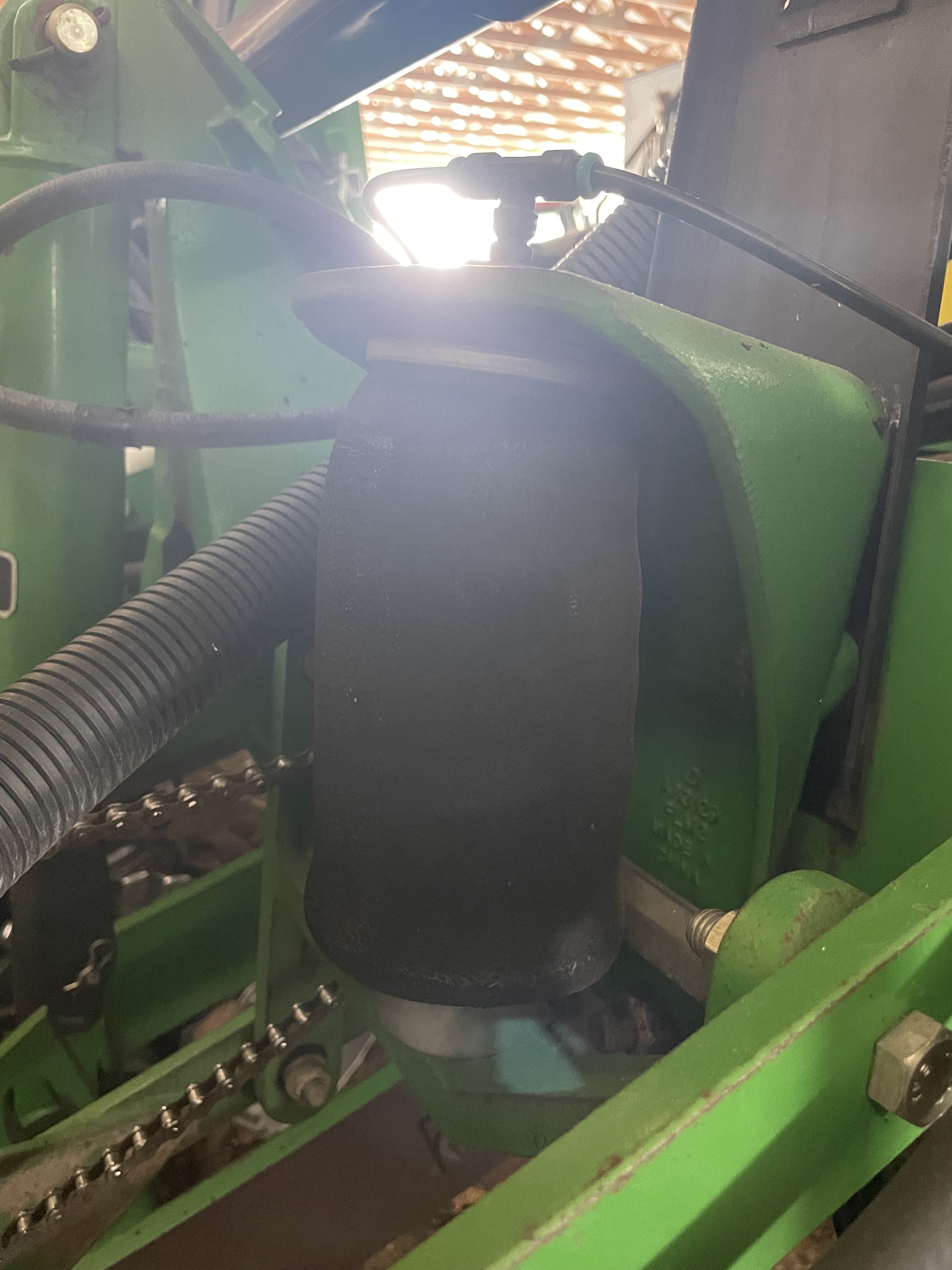 2005 John Deere 1760 Planter