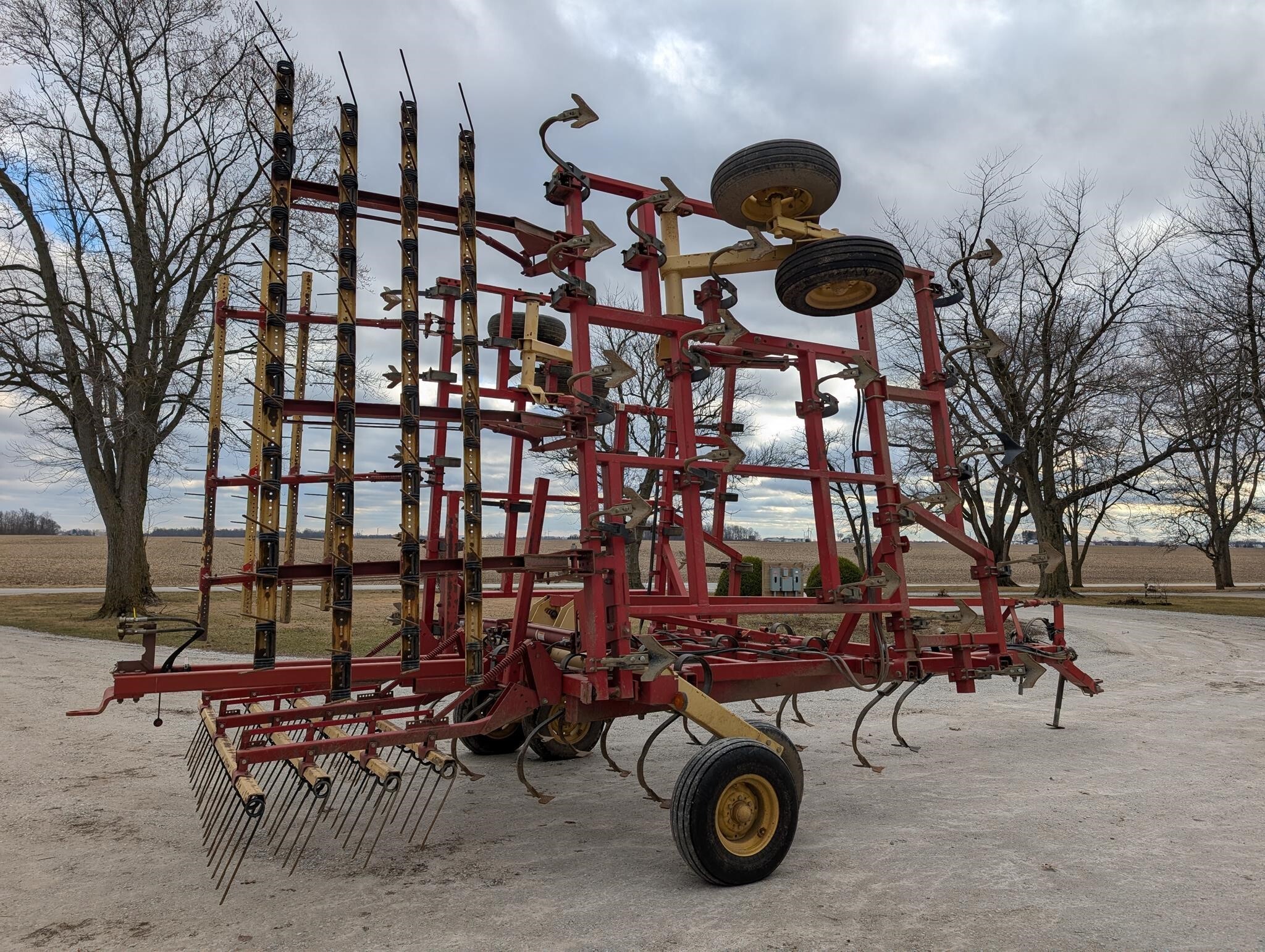  Krause 4200 Field Cultivator