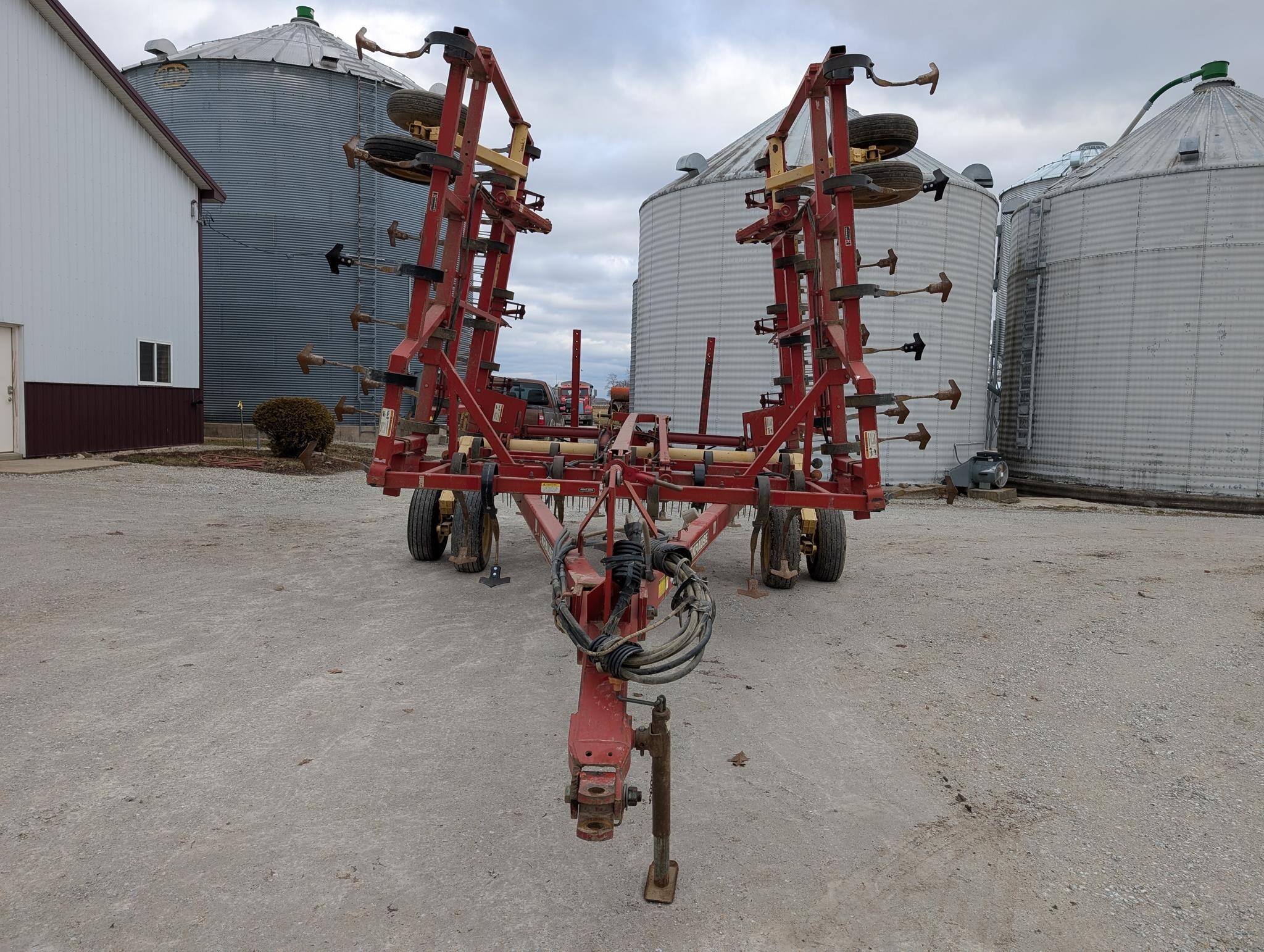  Krause 4200 Field Cultivator