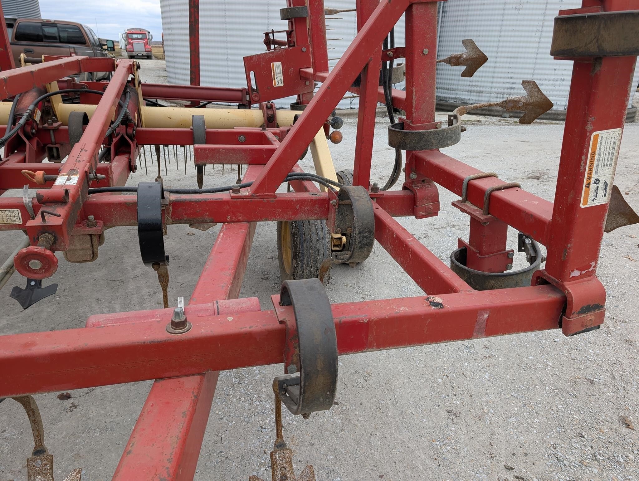  Krause 4200 Field Cultivator