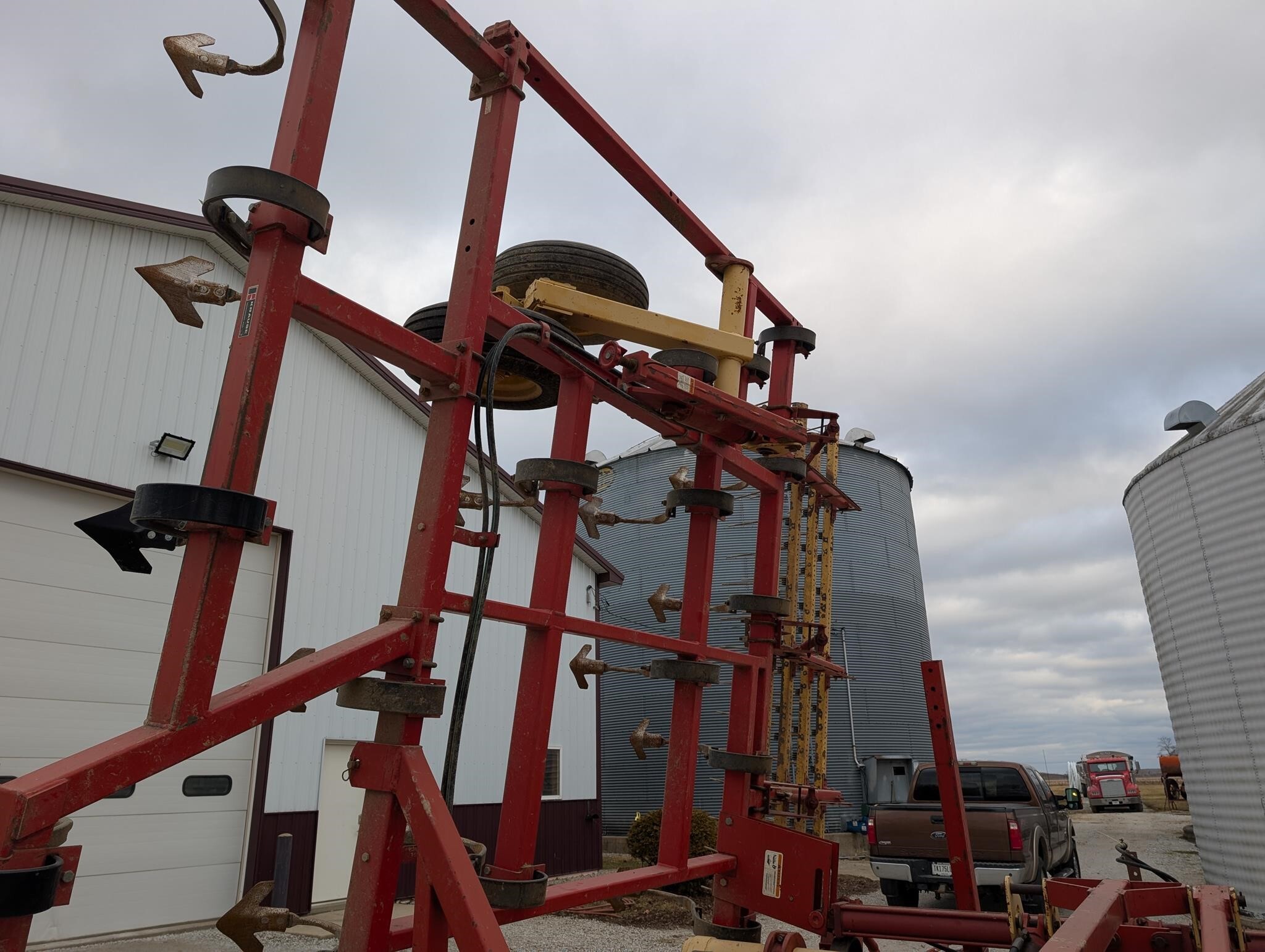  Krause 4200 Field Cultivator