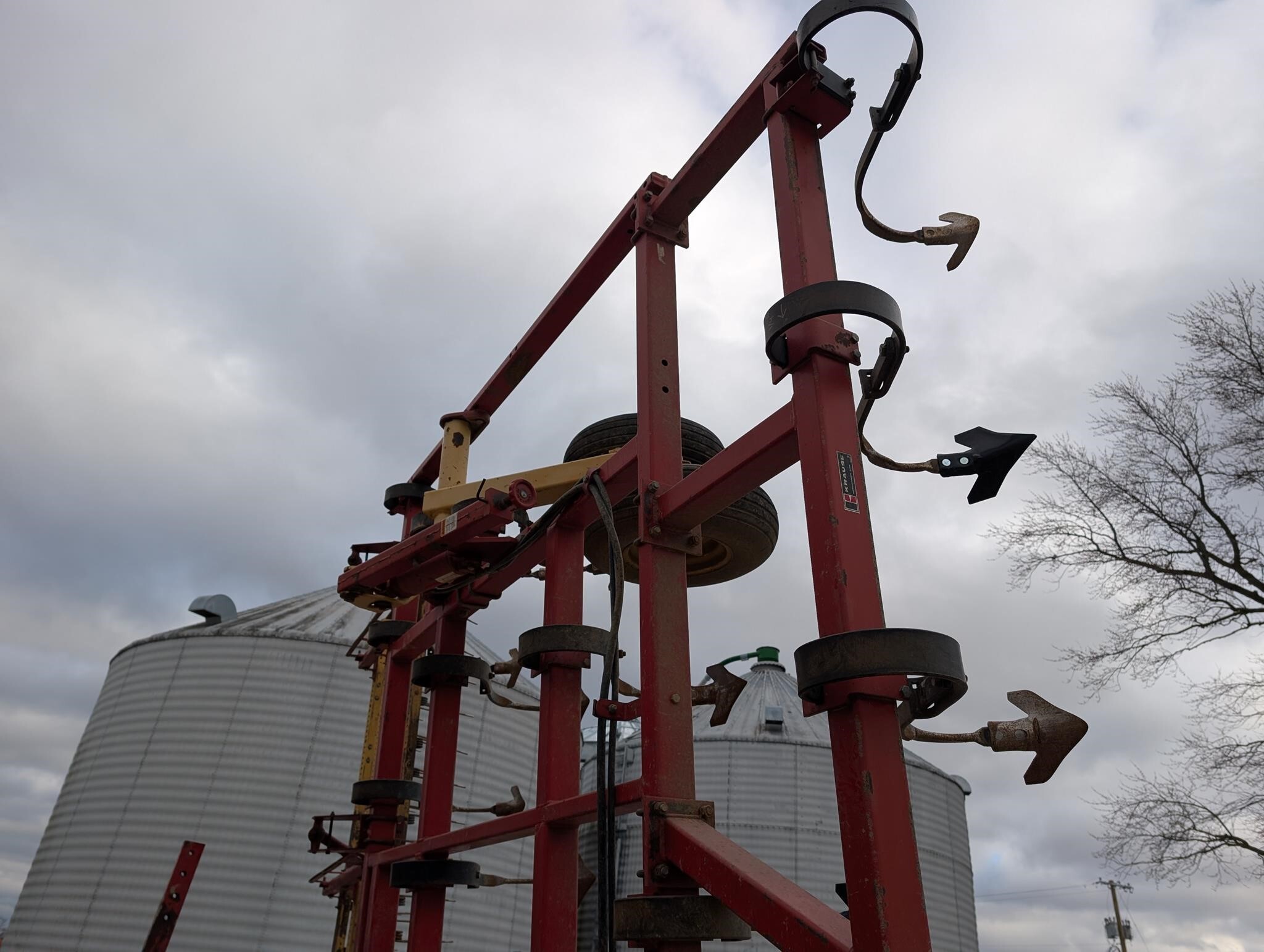  Krause 4200 Field Cultivator