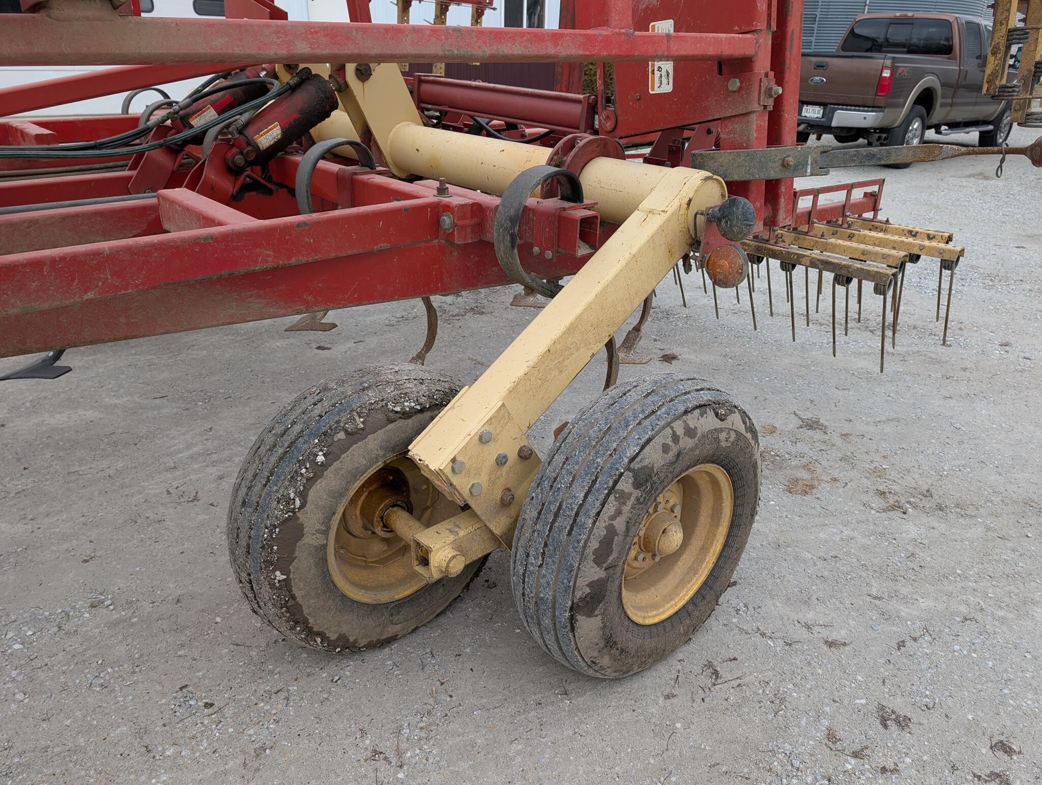  Krause 4200 Field Cultivator