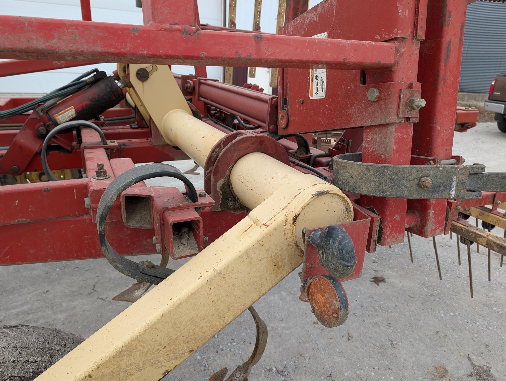  Krause 4200 Field Cultivator