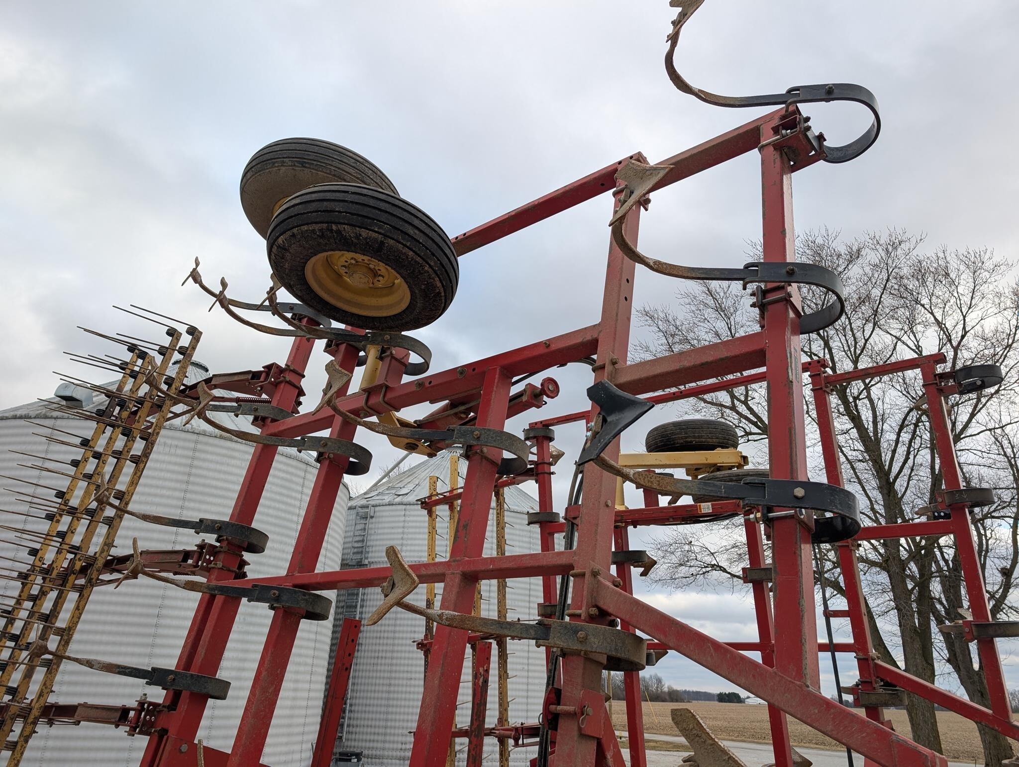  Krause 4200 Field Cultivator