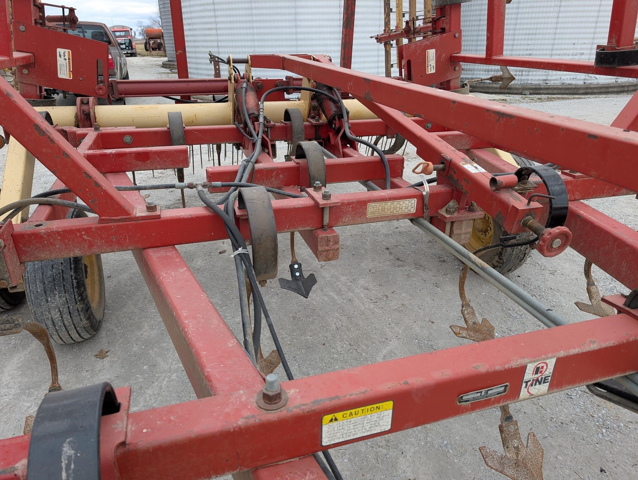  Krause 4200 Field Cultivator