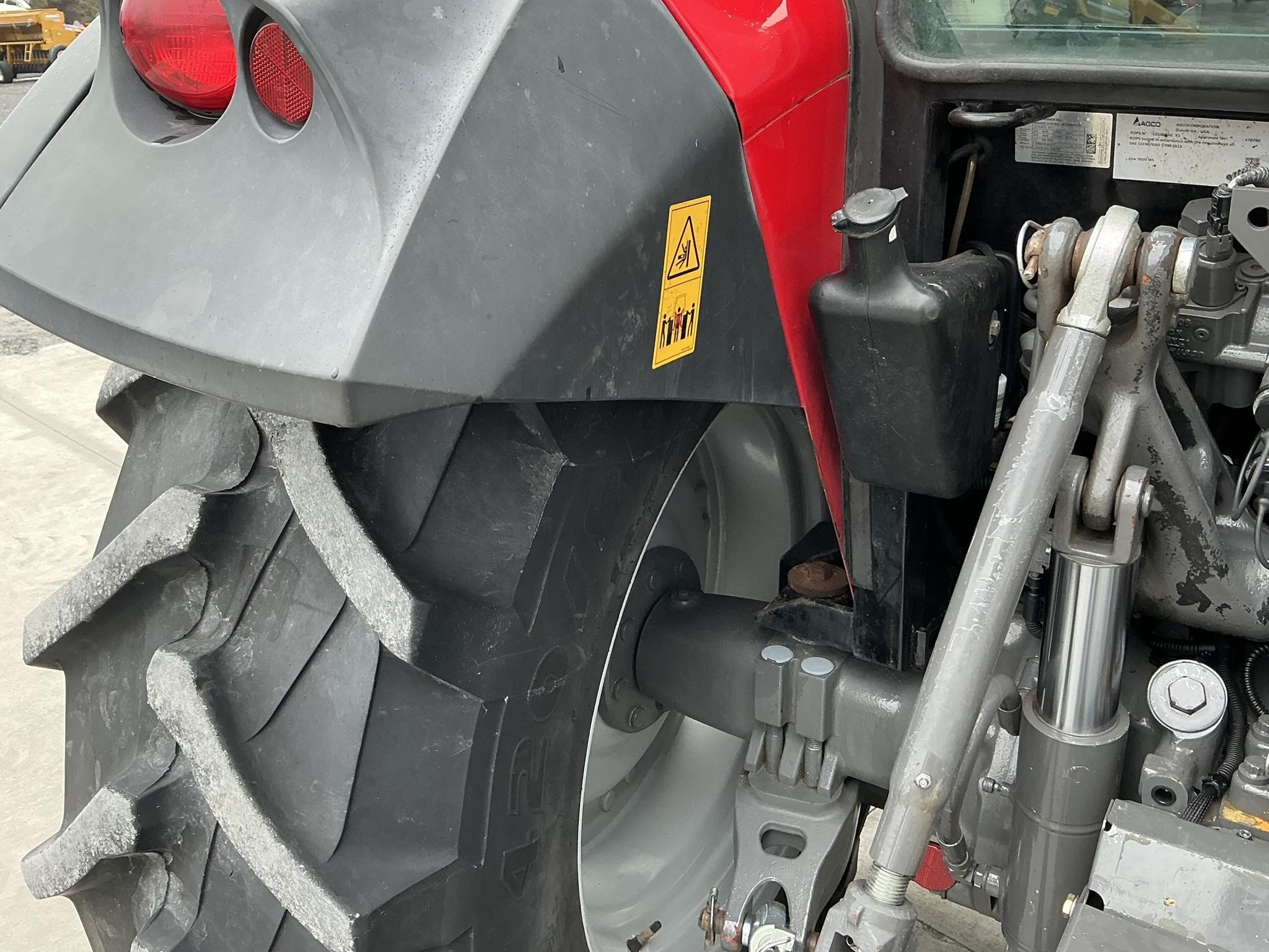 2020 Massey Ferguson 4707 Tractor