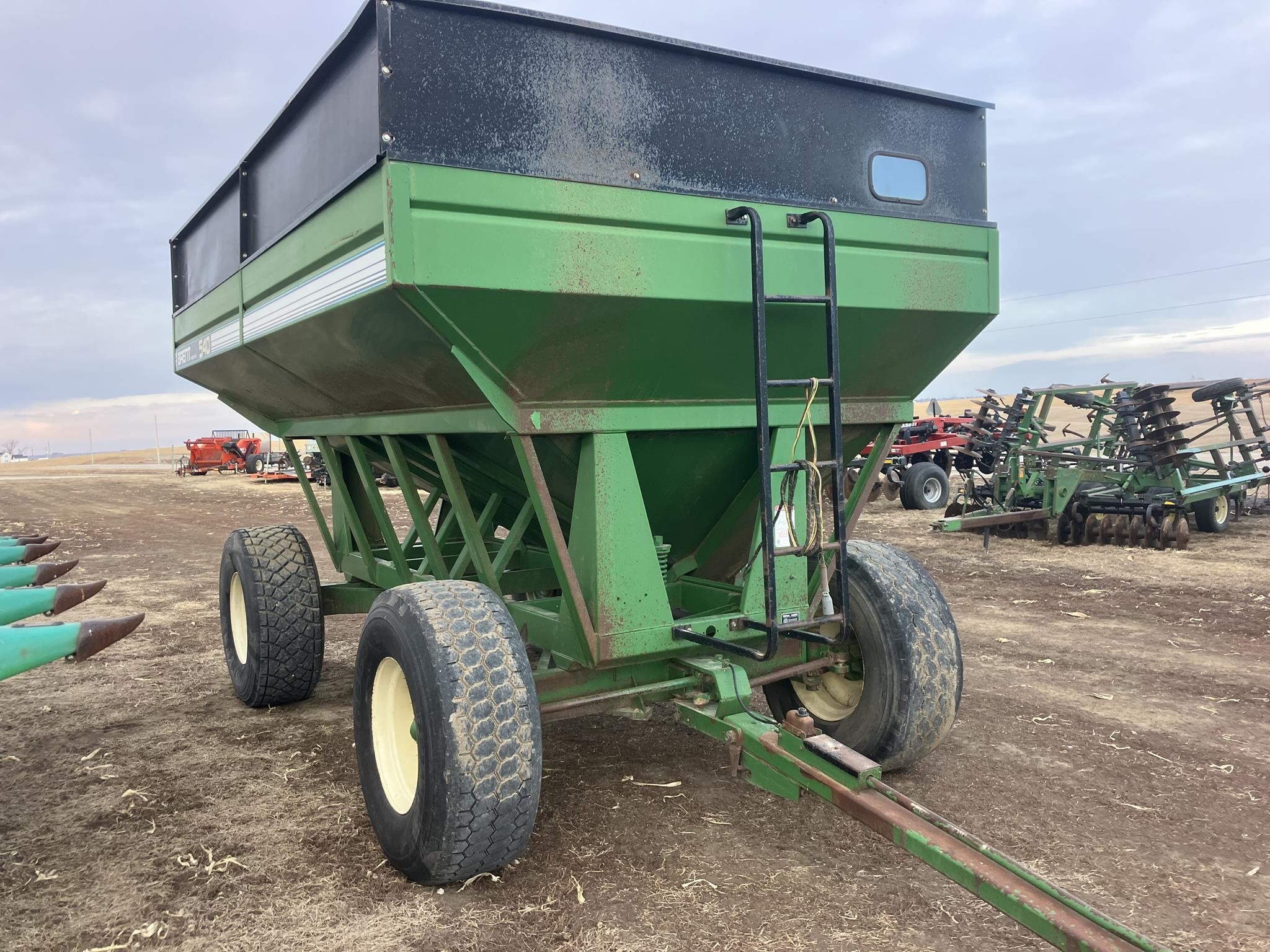  Brent 540 Gravity Wagon