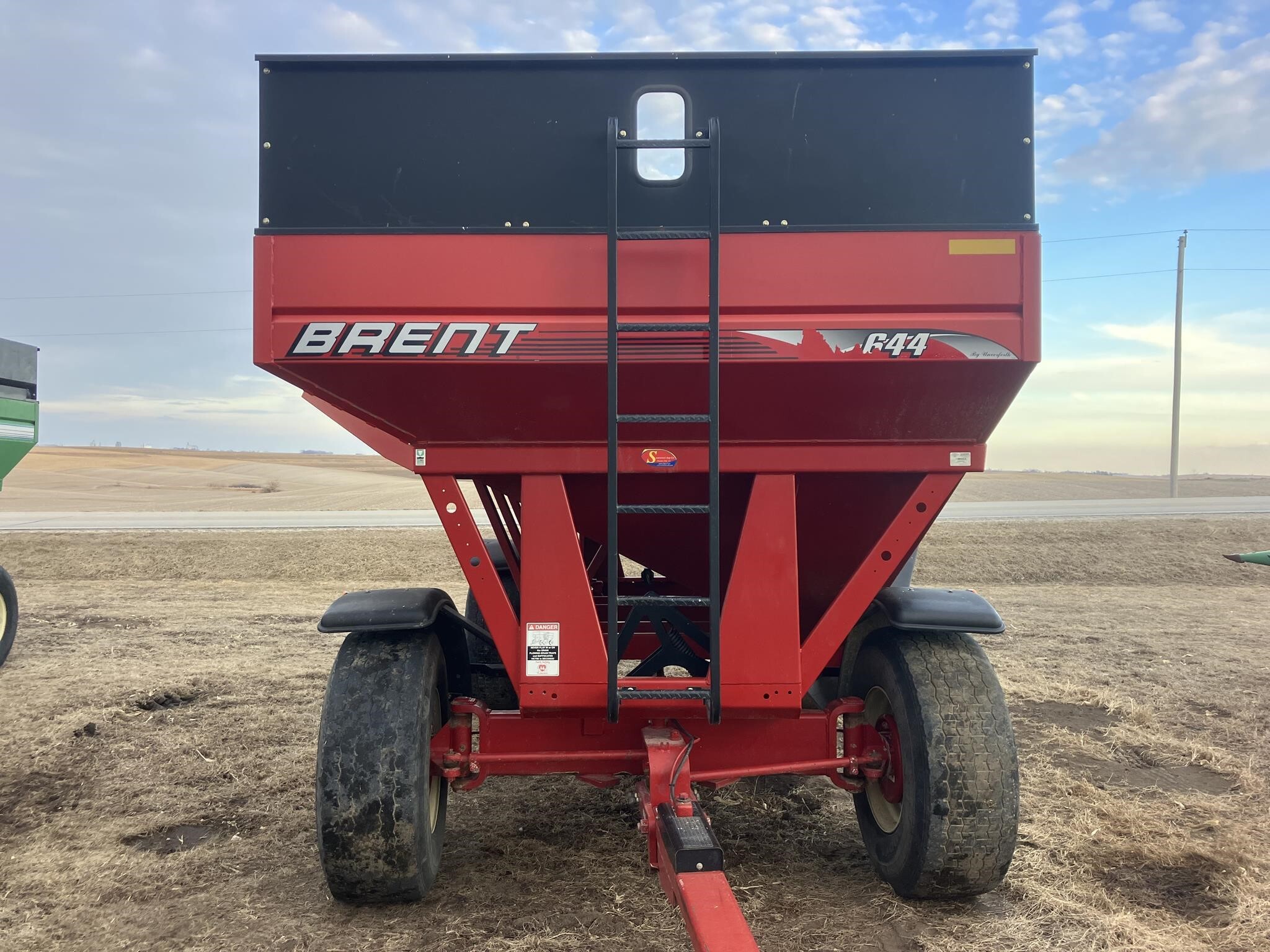  Brent 644 Gravity Wagon