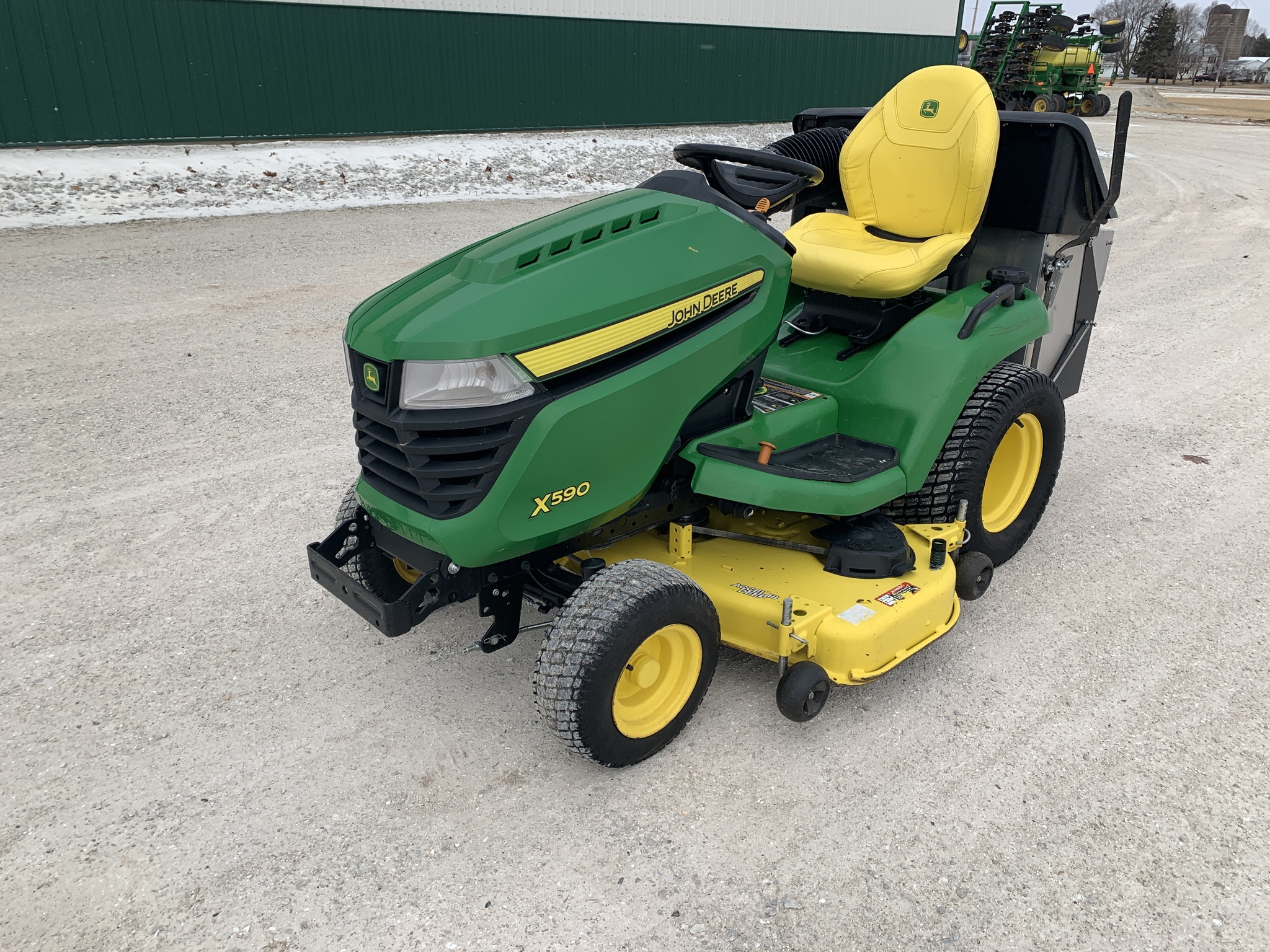 2022 John Deere X590 Lawn Mower