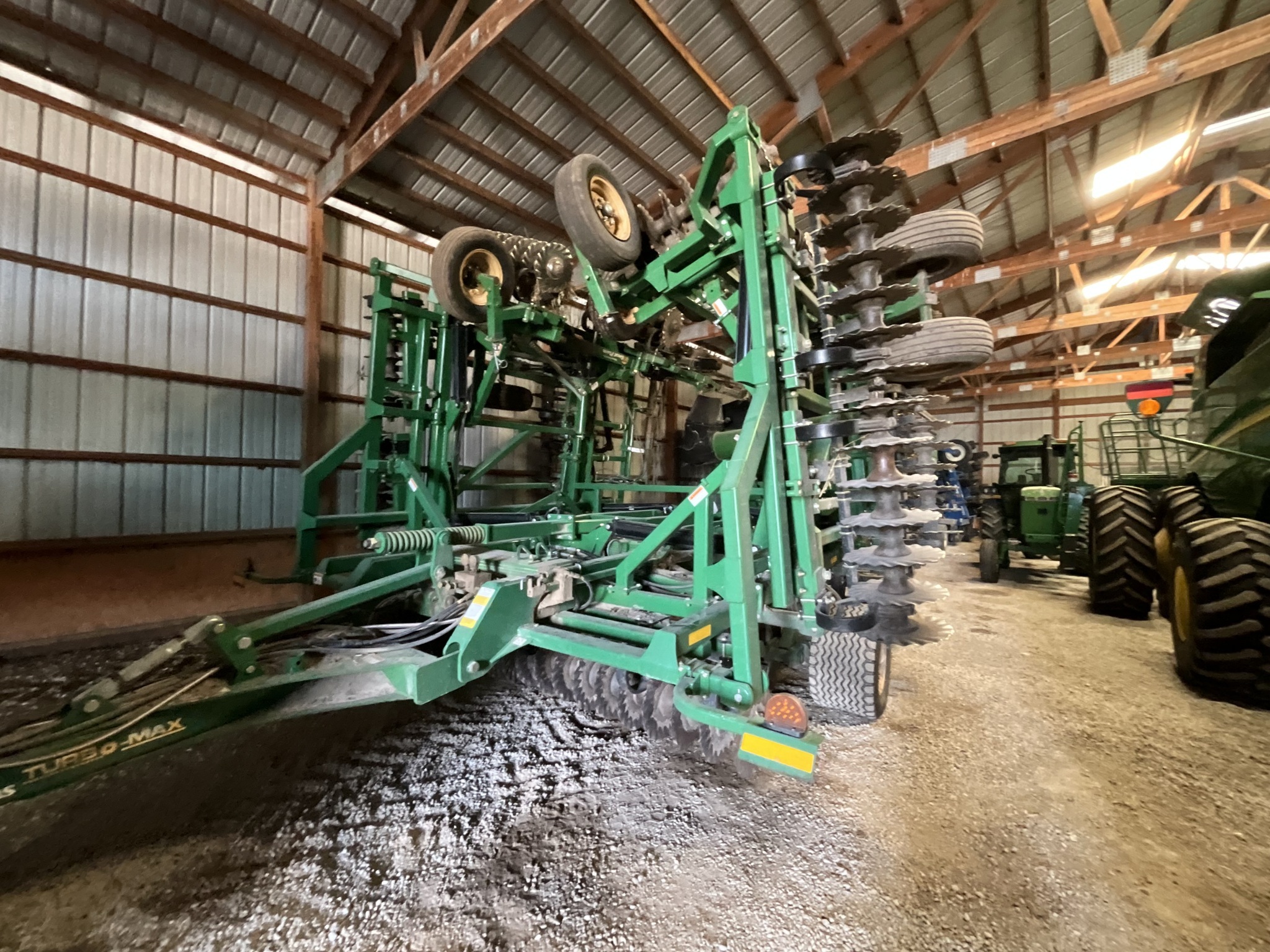 2018 Great Plains Turbo-Max Vertical Tillage