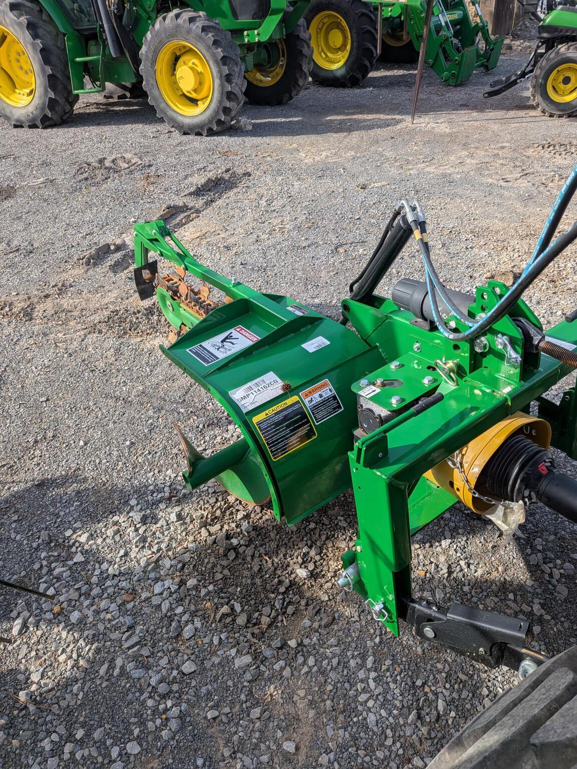  Frontier DT1136 Trencher