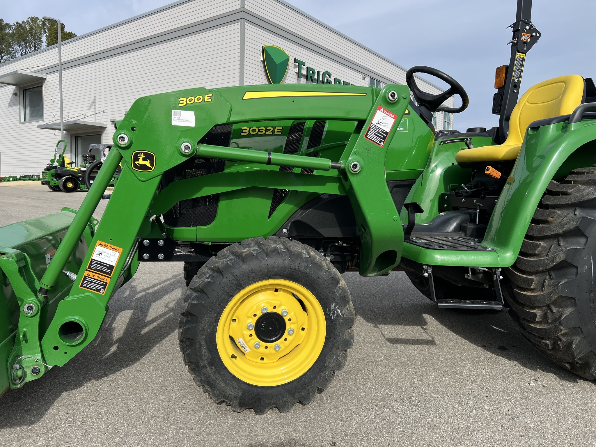 2025 John Deere 3032E Tractor