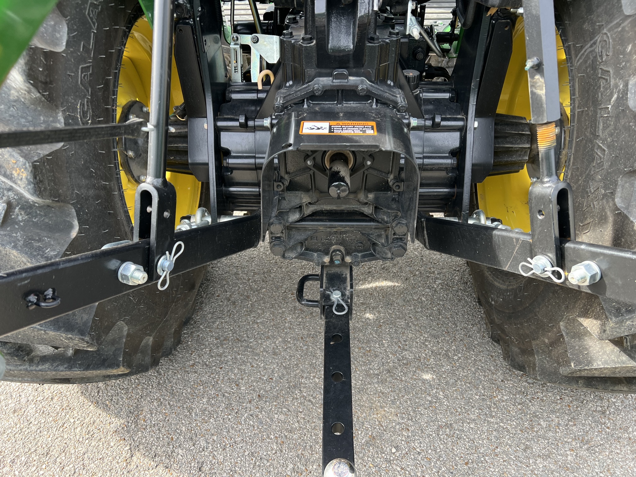 2025 John Deere 3032E Tractor