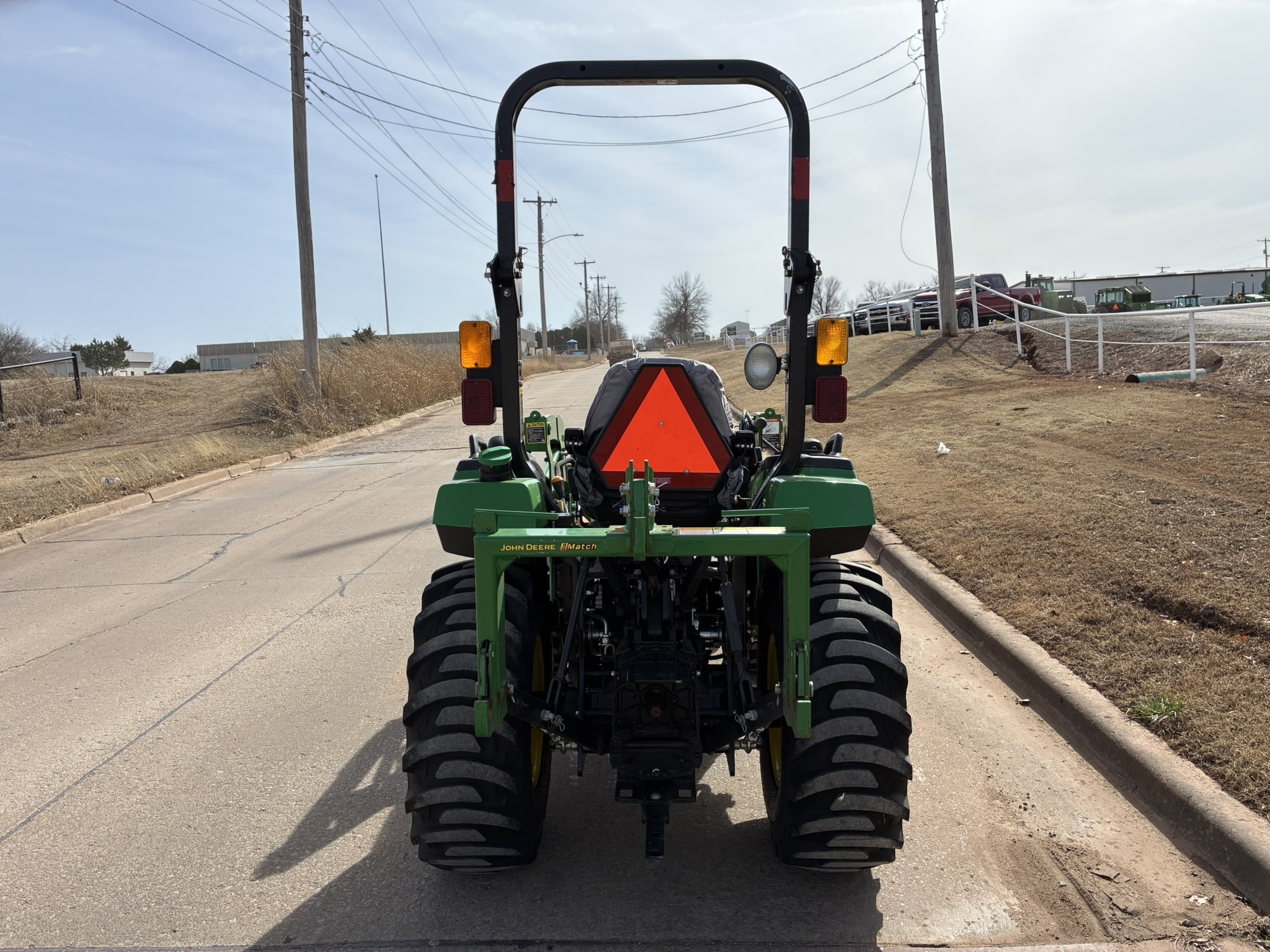 2021 John Deere 2032R Tractor