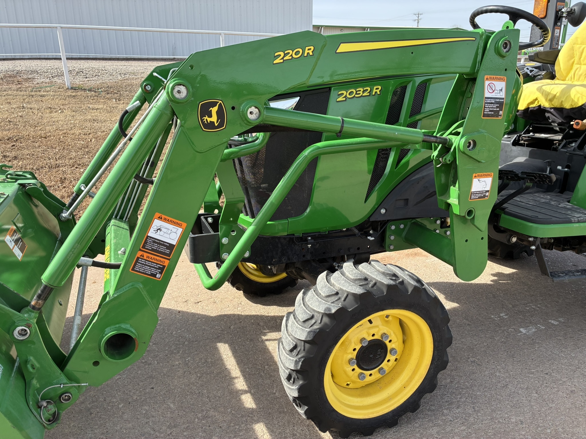 2021 John Deere 2032R Tractor