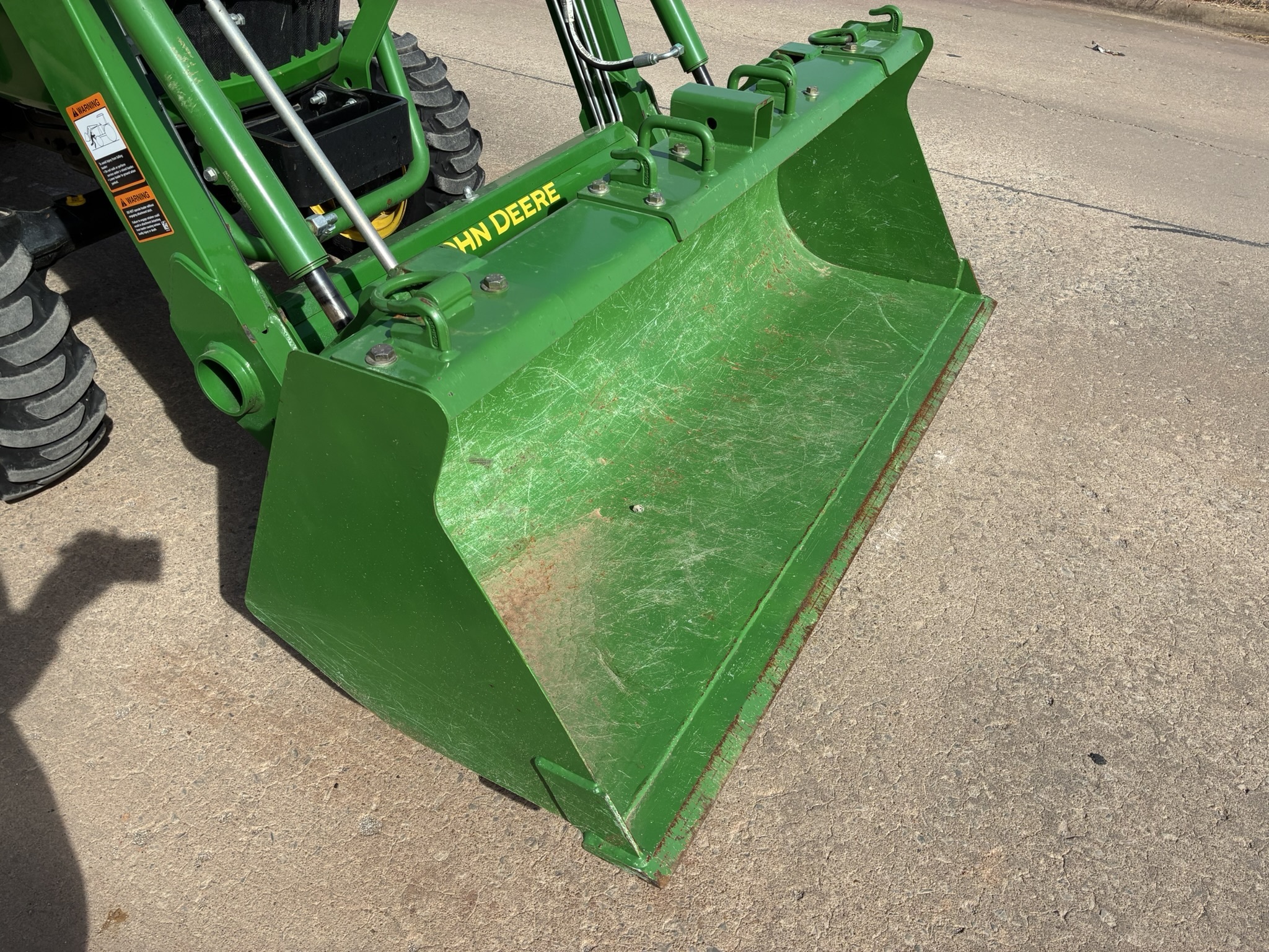 2021 John Deere 2032R Tractor