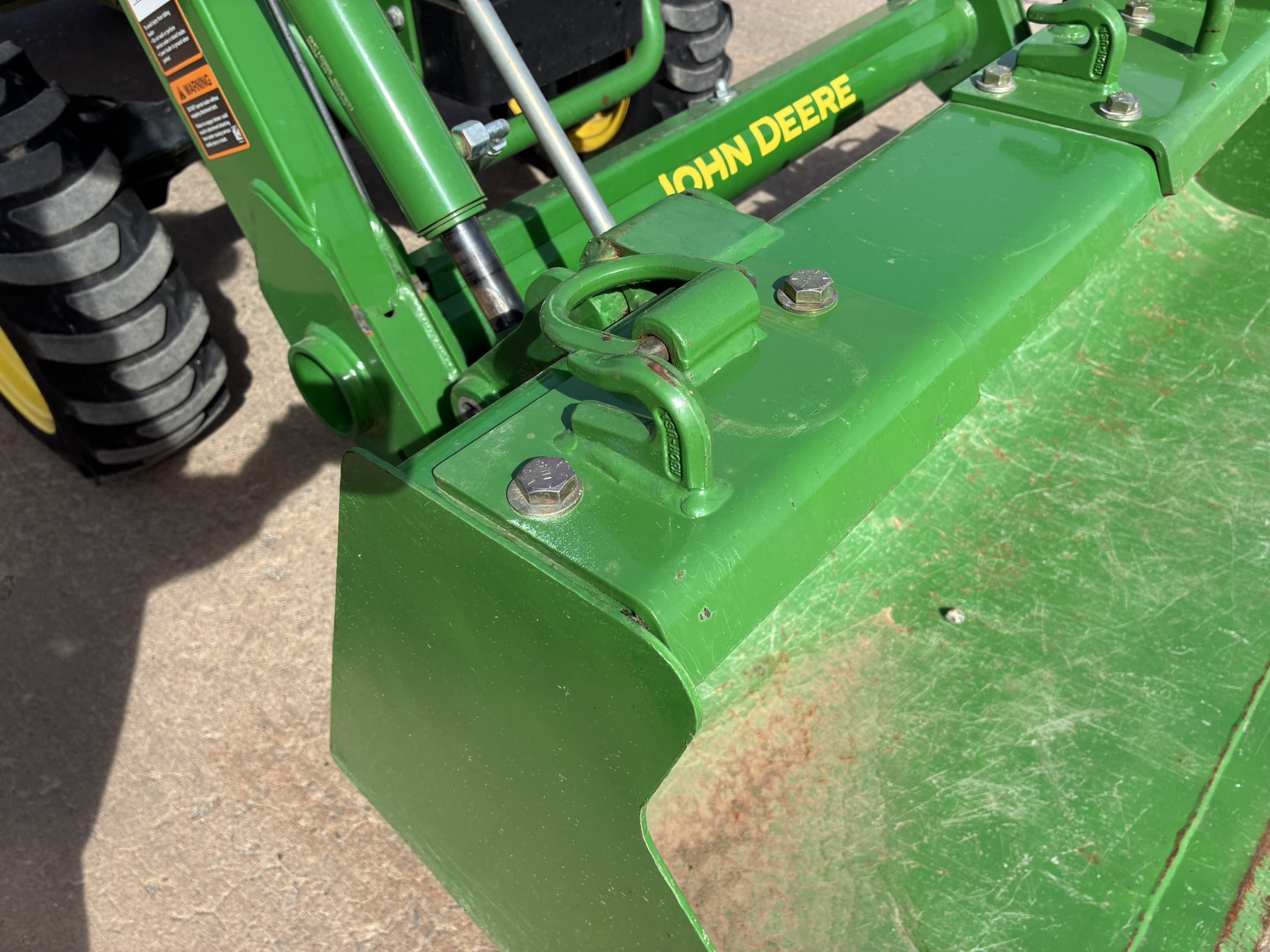 2021 John Deere 2032R Tractor