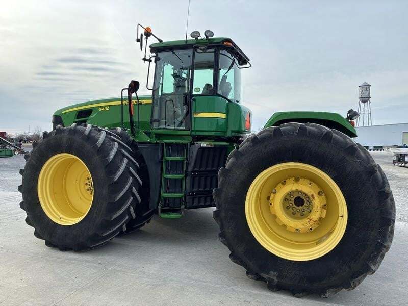 2009 John Deere 9430 Tractor