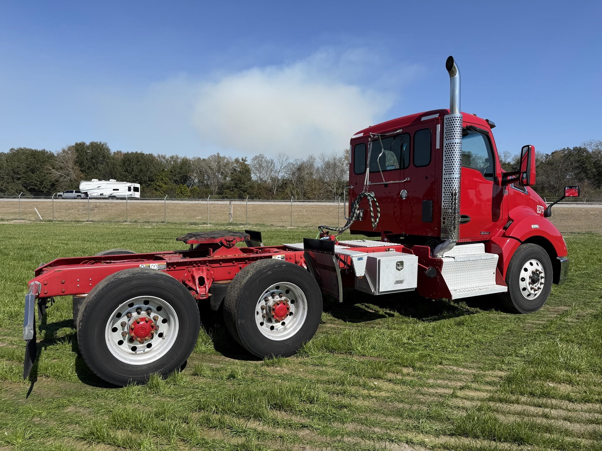 2018 Kenworth T680 Semi Trucks/Trailer