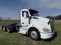 2015 Kenworth T680 Semi Trucks/Trailer