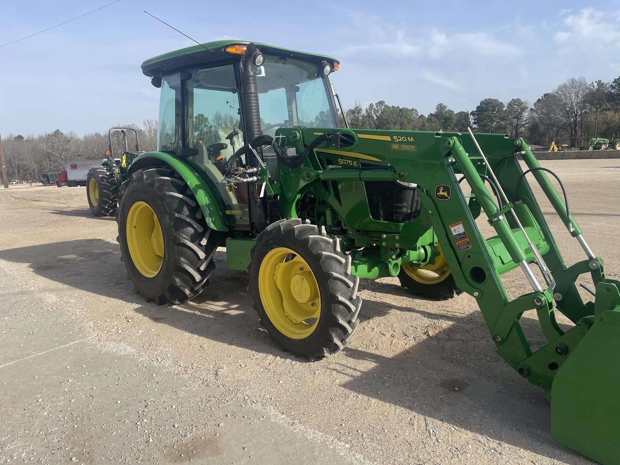 2022 John Deere 5075E Tractor