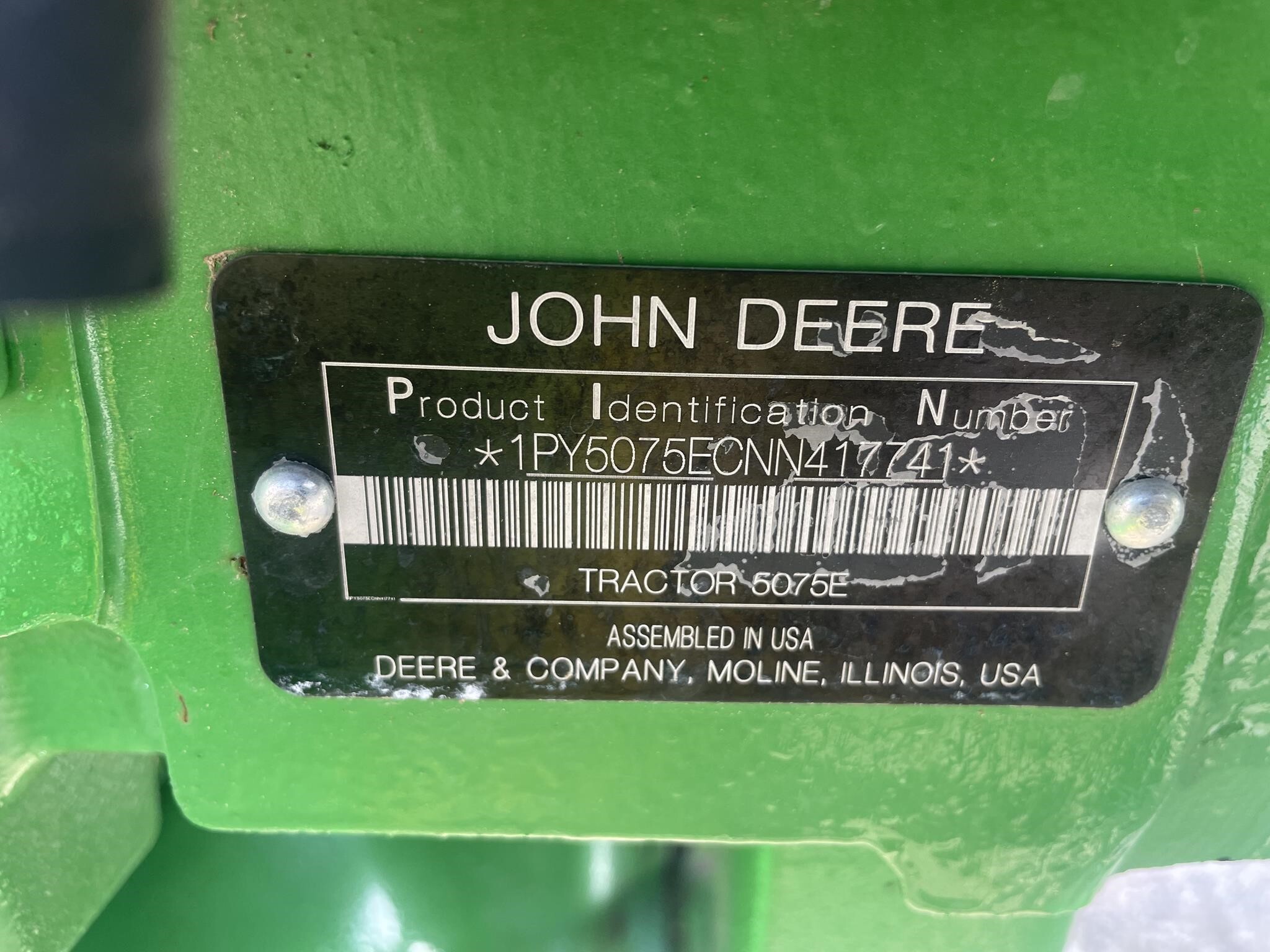 2022 John Deere 5075E Tractor