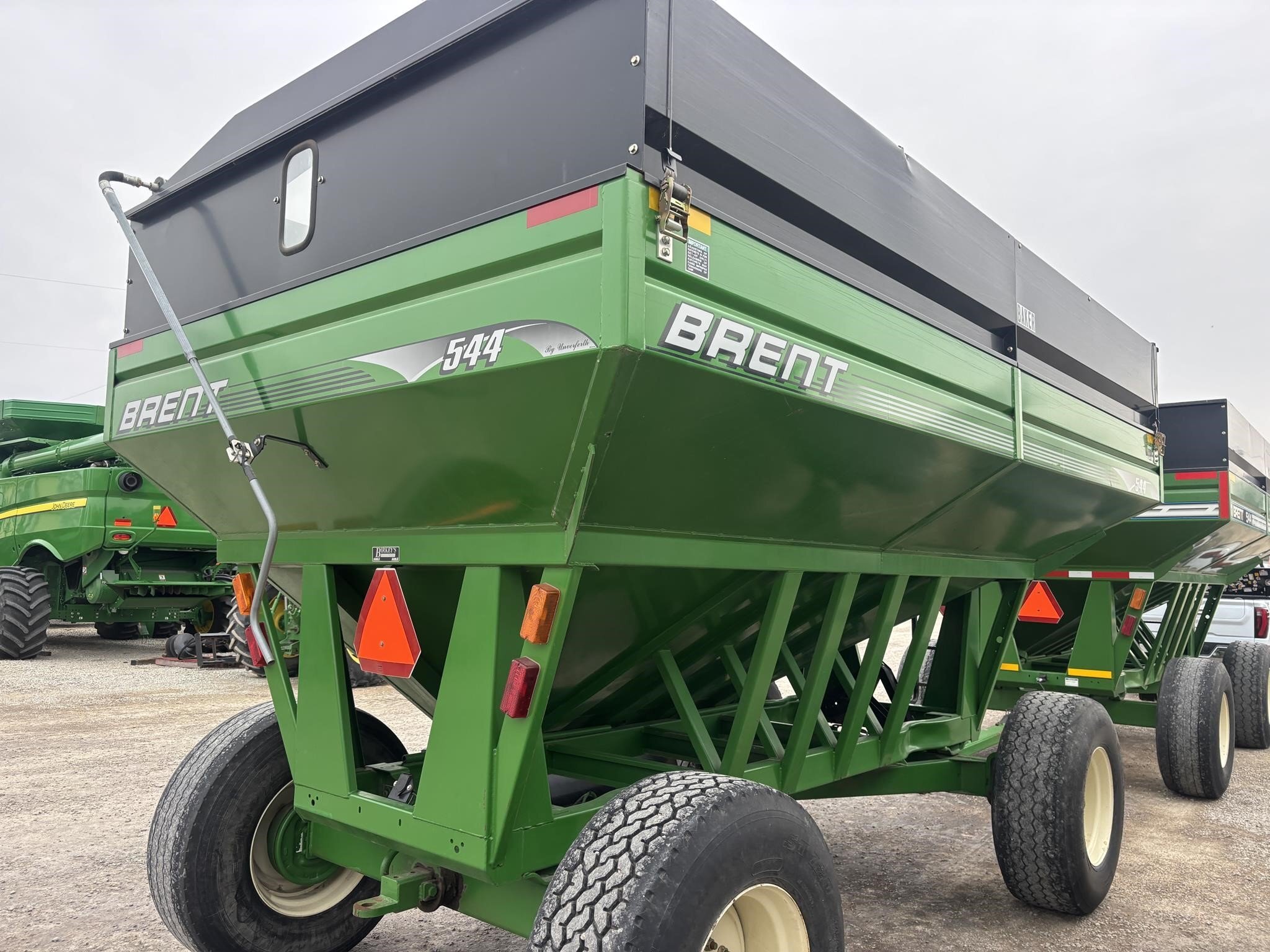  Brent 544 Gravity Wagon